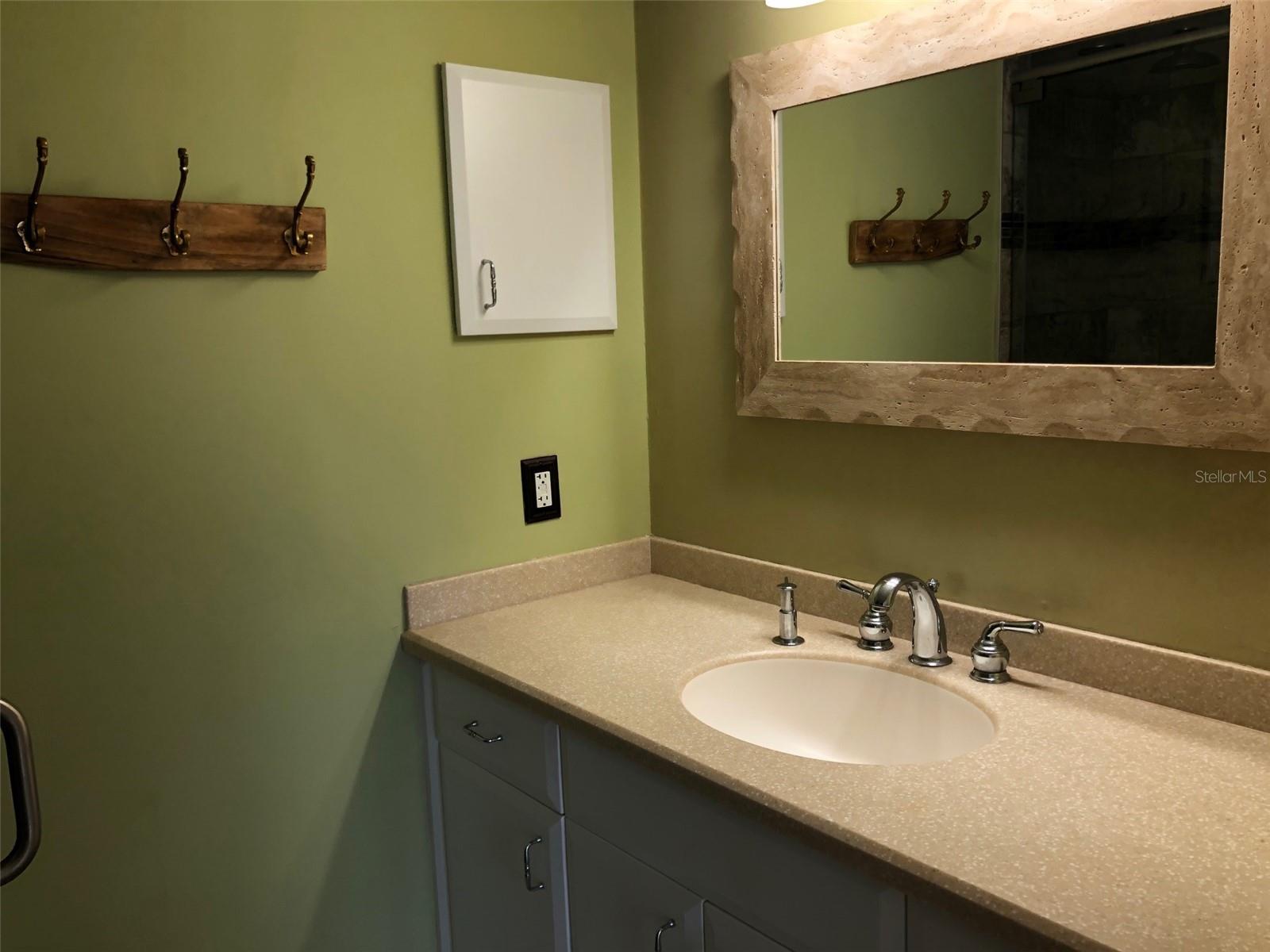 Image 10 of 22 For 301 Gulfstream Avenue 301