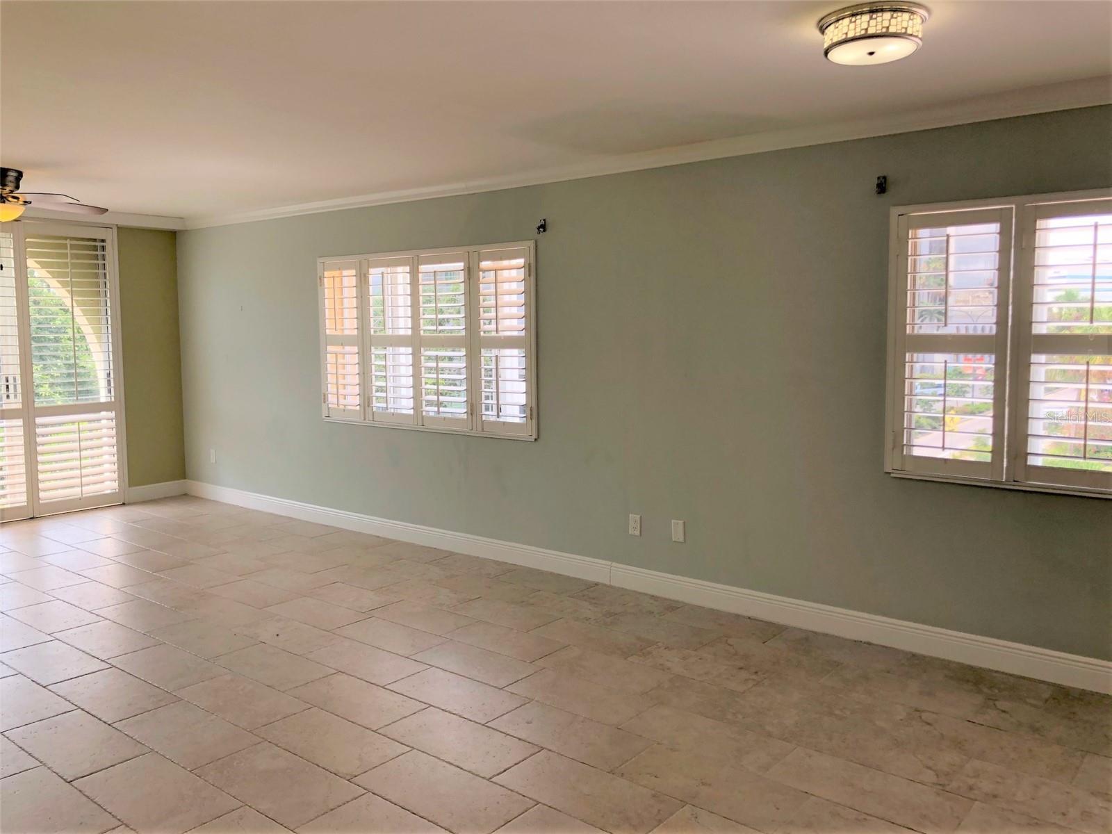 Image 3 of 22 For 301 Gulfstream Avenue 301