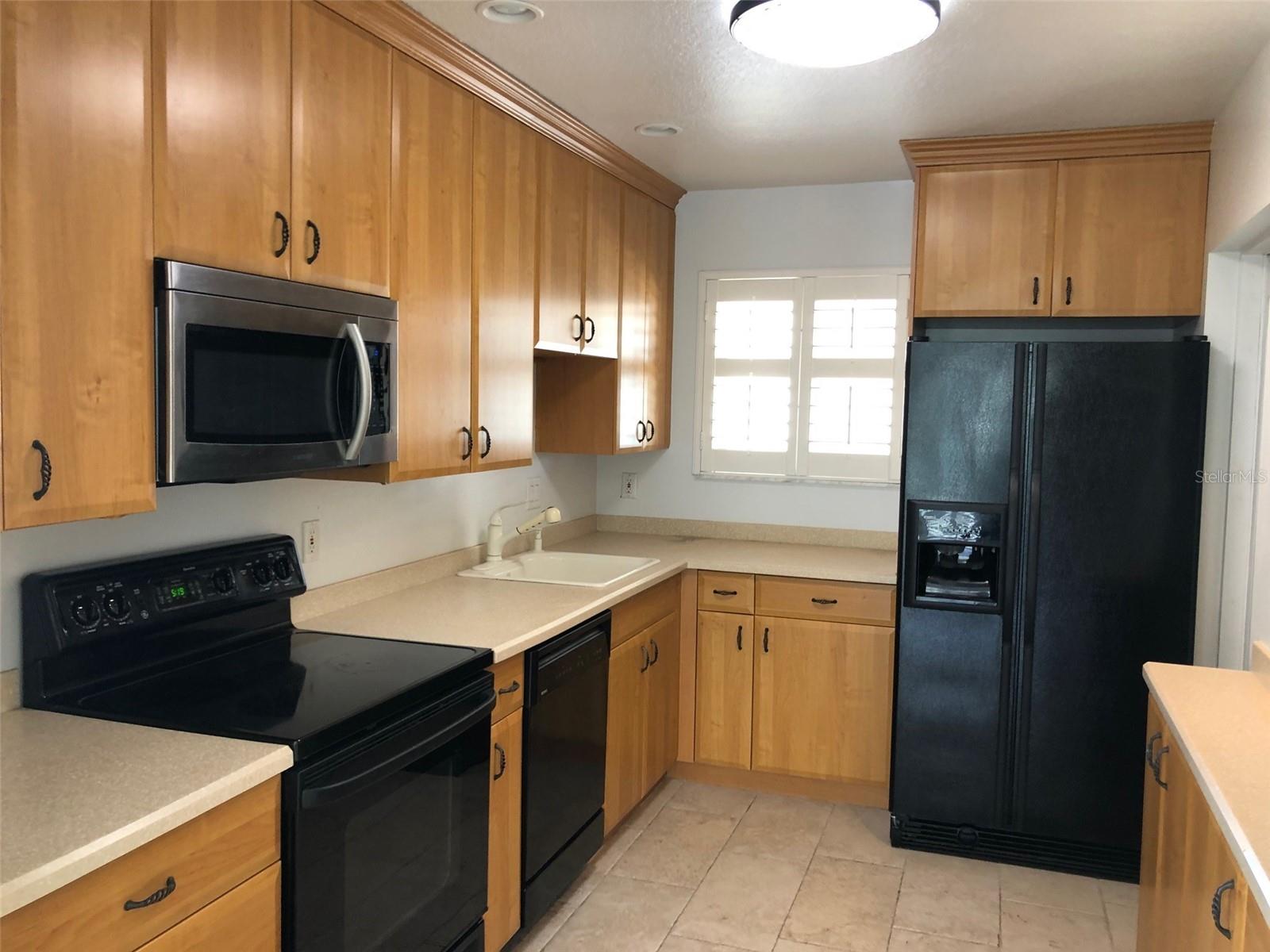 Image 5 of 22 For 301 Gulfstream Avenue 301
