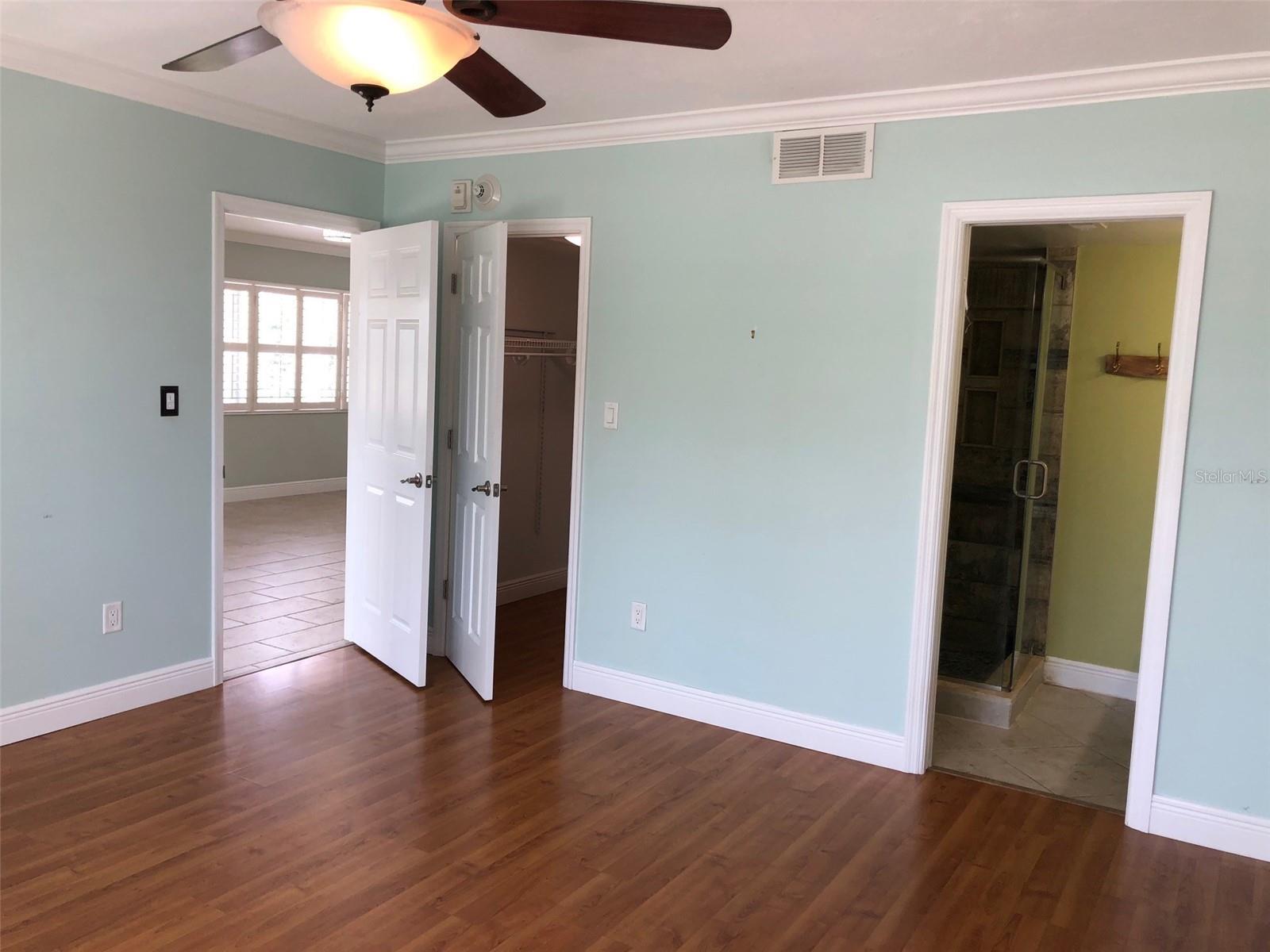 Image 8 of 22 For 301 Gulfstream Avenue 301
