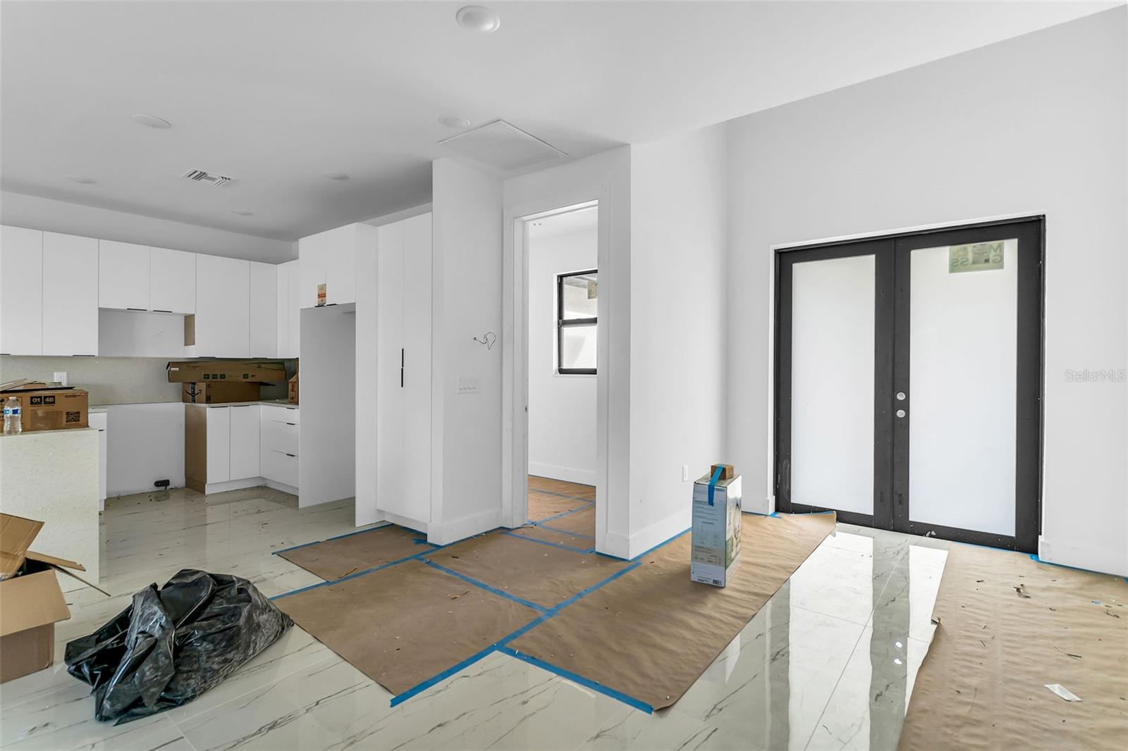 Image 10 of 31 For 907 Chaplin Avenue