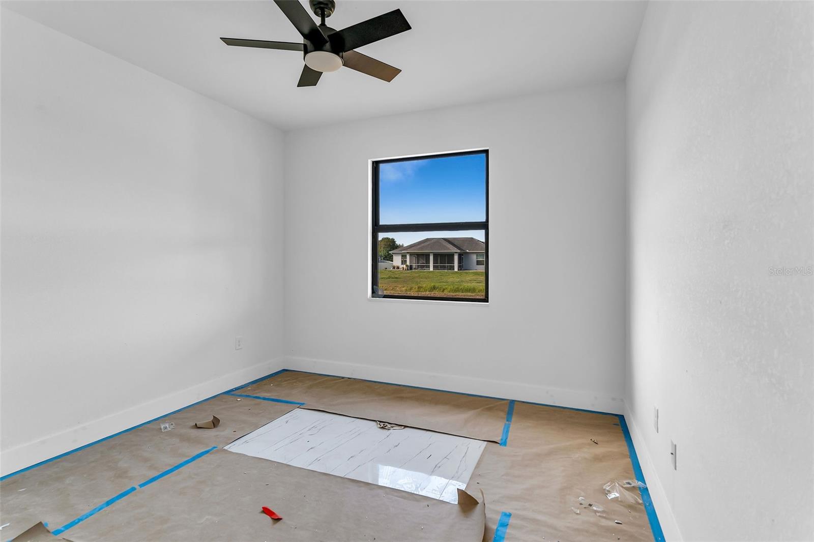 Image 18 of 31 For 907 Chaplin Avenue