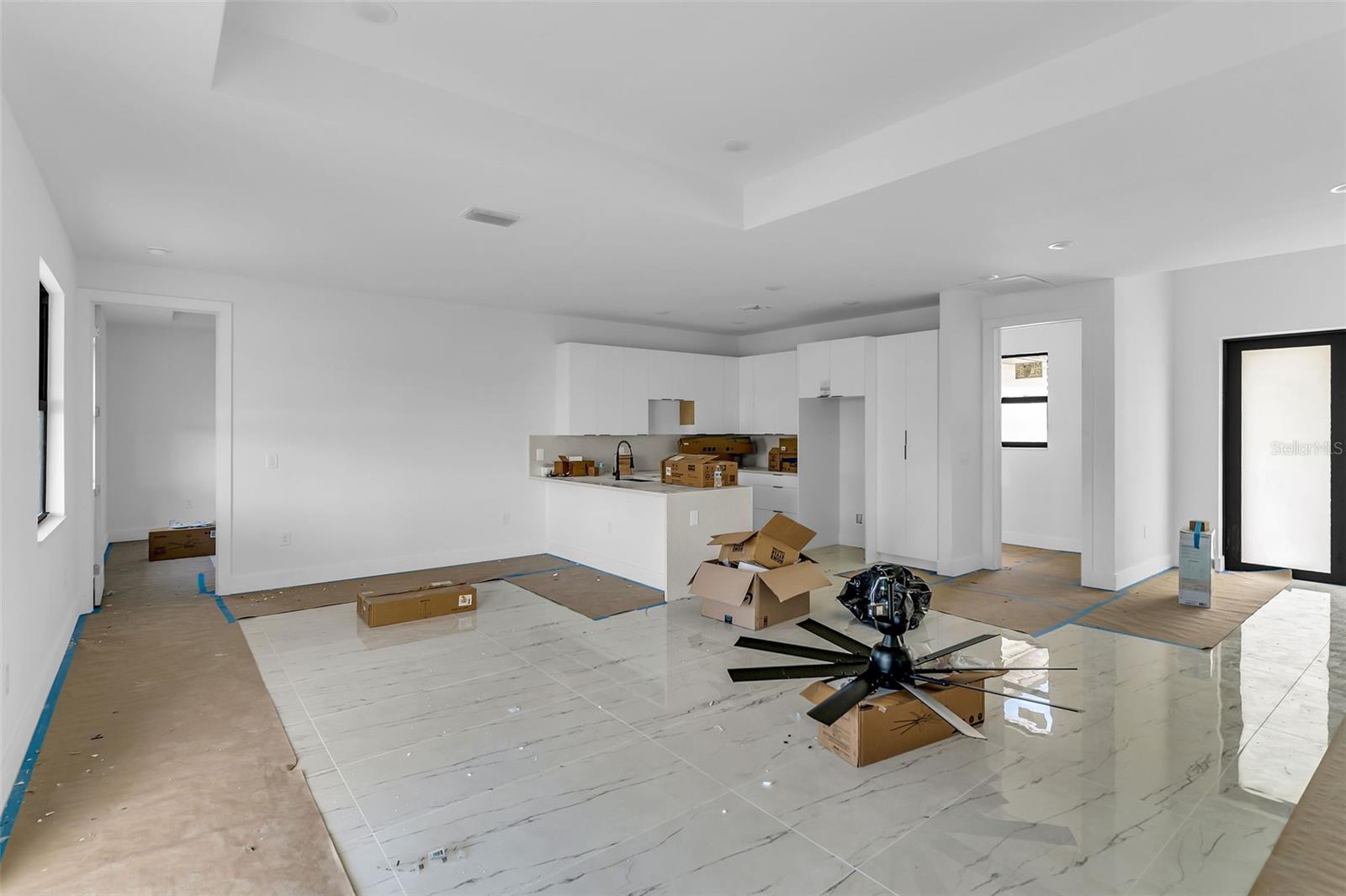 Image 6 of 31 For 907 Chaplin Avenue