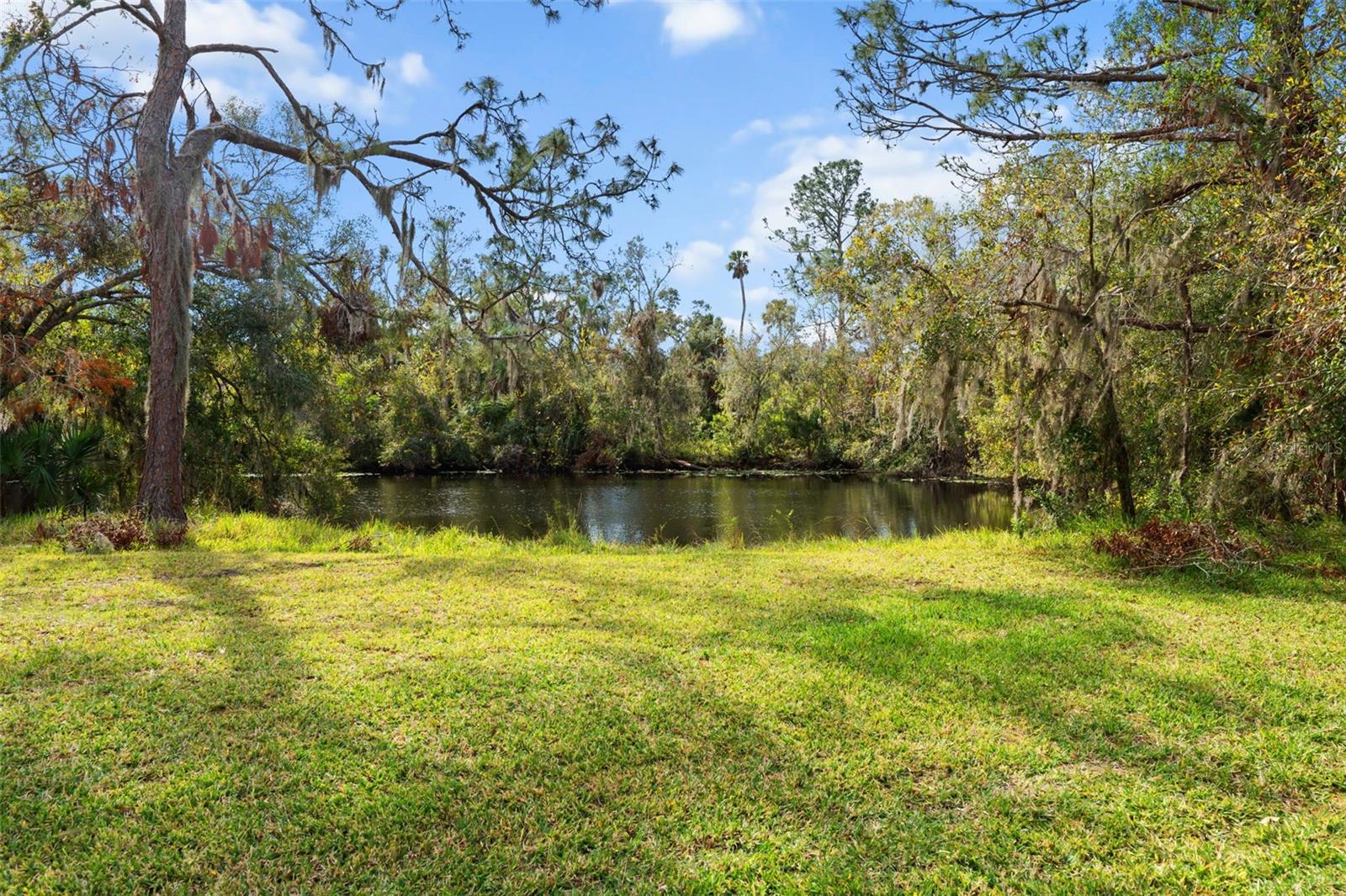 Image 42 of 57 For 5574 Sweetwater Oak