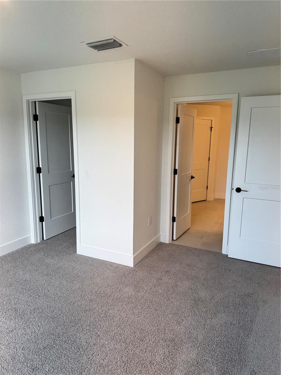 Image 4 of 14 For 2688 Averland Loop