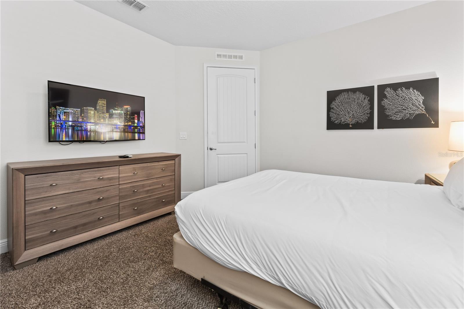 Image 33 of 80 For 220 Clawson Way