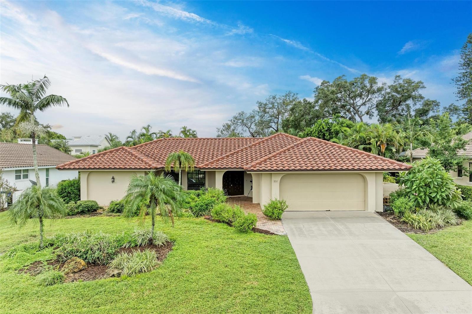 Details for 221 Lookout Point Drive, OSPREY, FL 34229