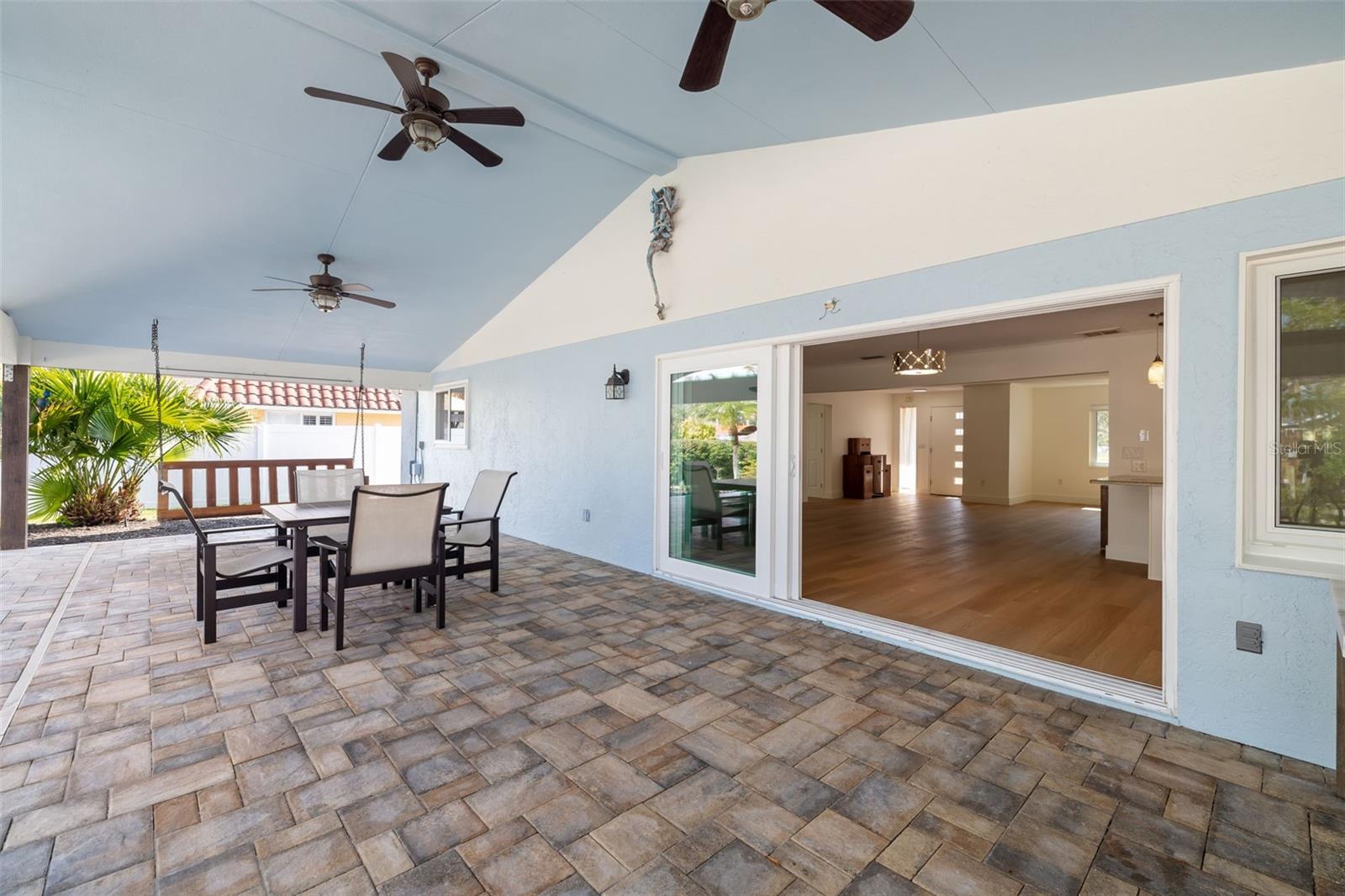 Listing photo id 34 for 6926 Magellan Way