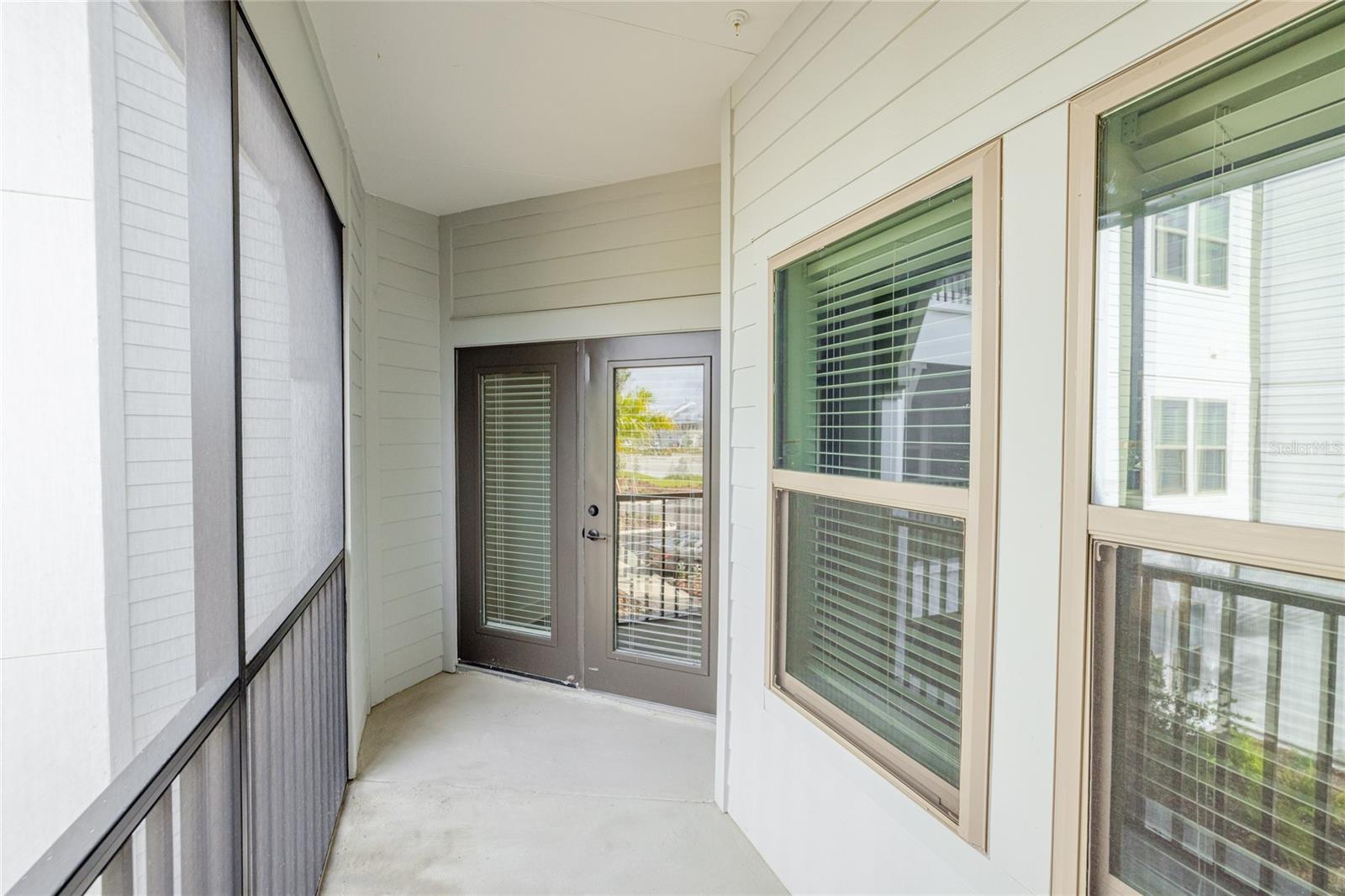 Image 15 of 30 For 1420 Lakefront Drive 7110