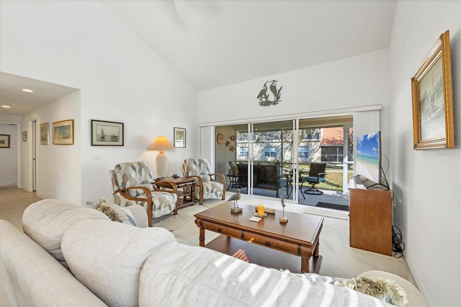 Image 5 of 55 For 7133 Cedar Hollow Circle 22-102