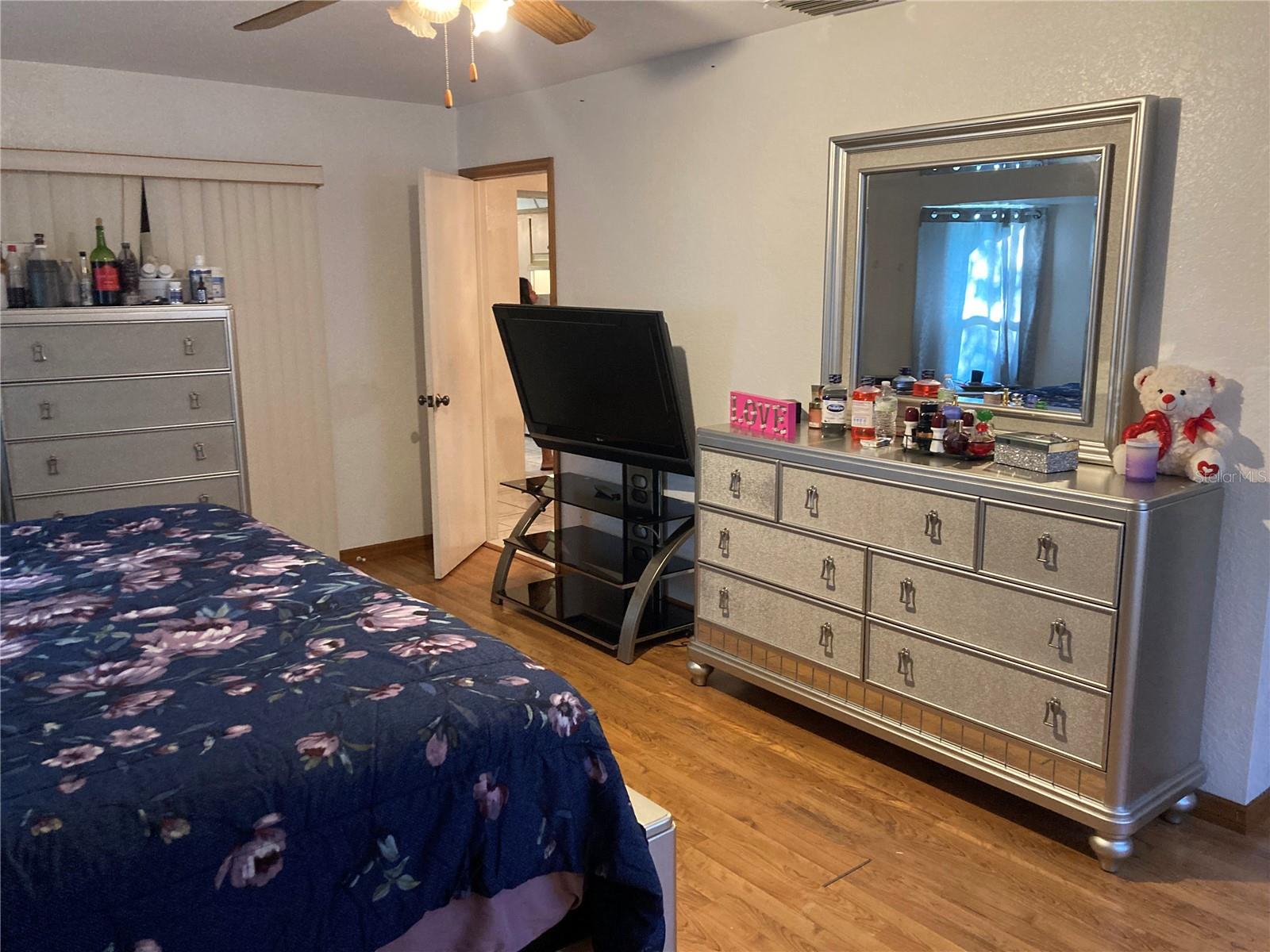 Image 12 of 23 For 22389 Elmira Boulevard