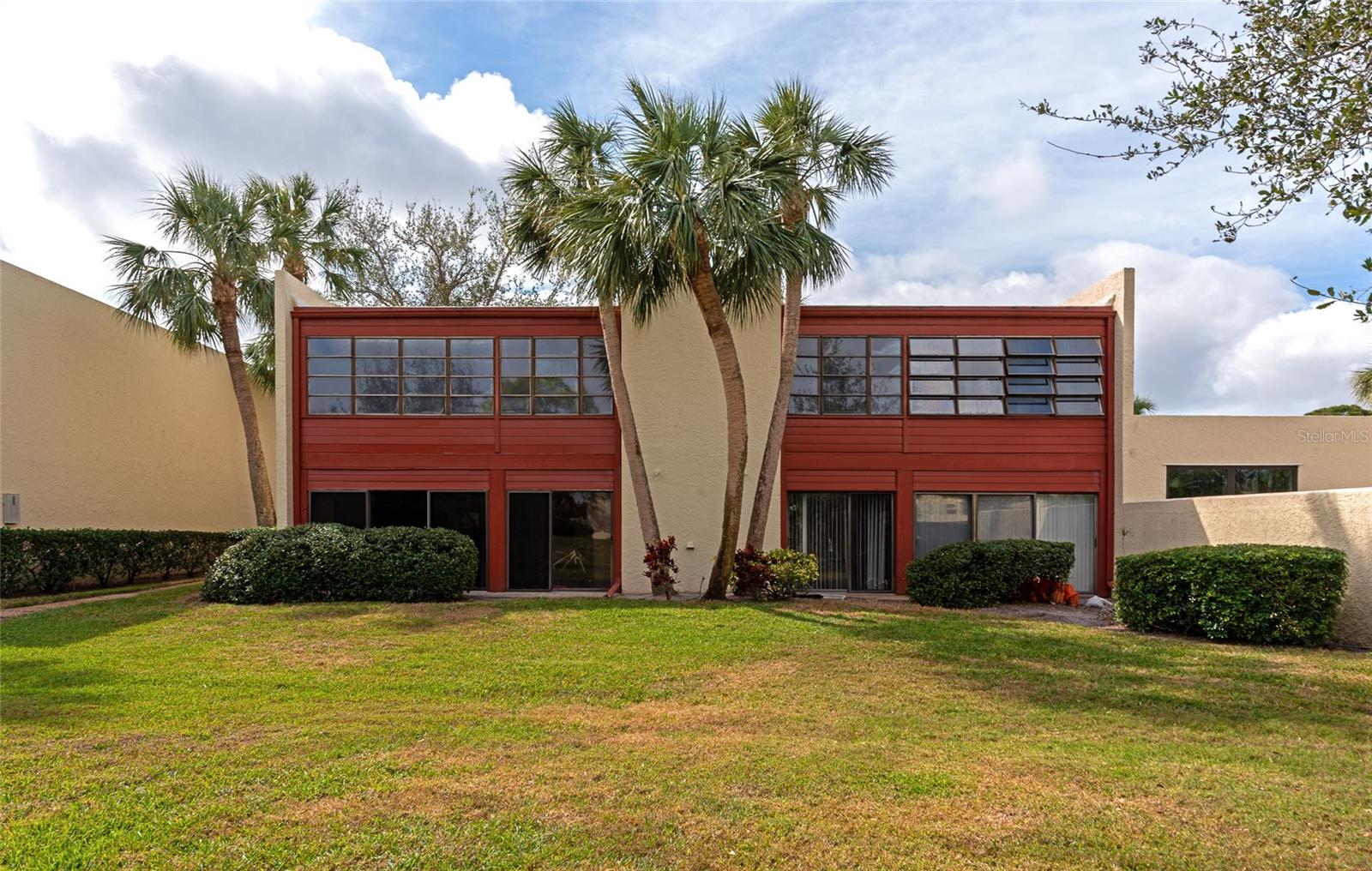 Image 39 of 45 For 535 Spring Lakes Boulevard