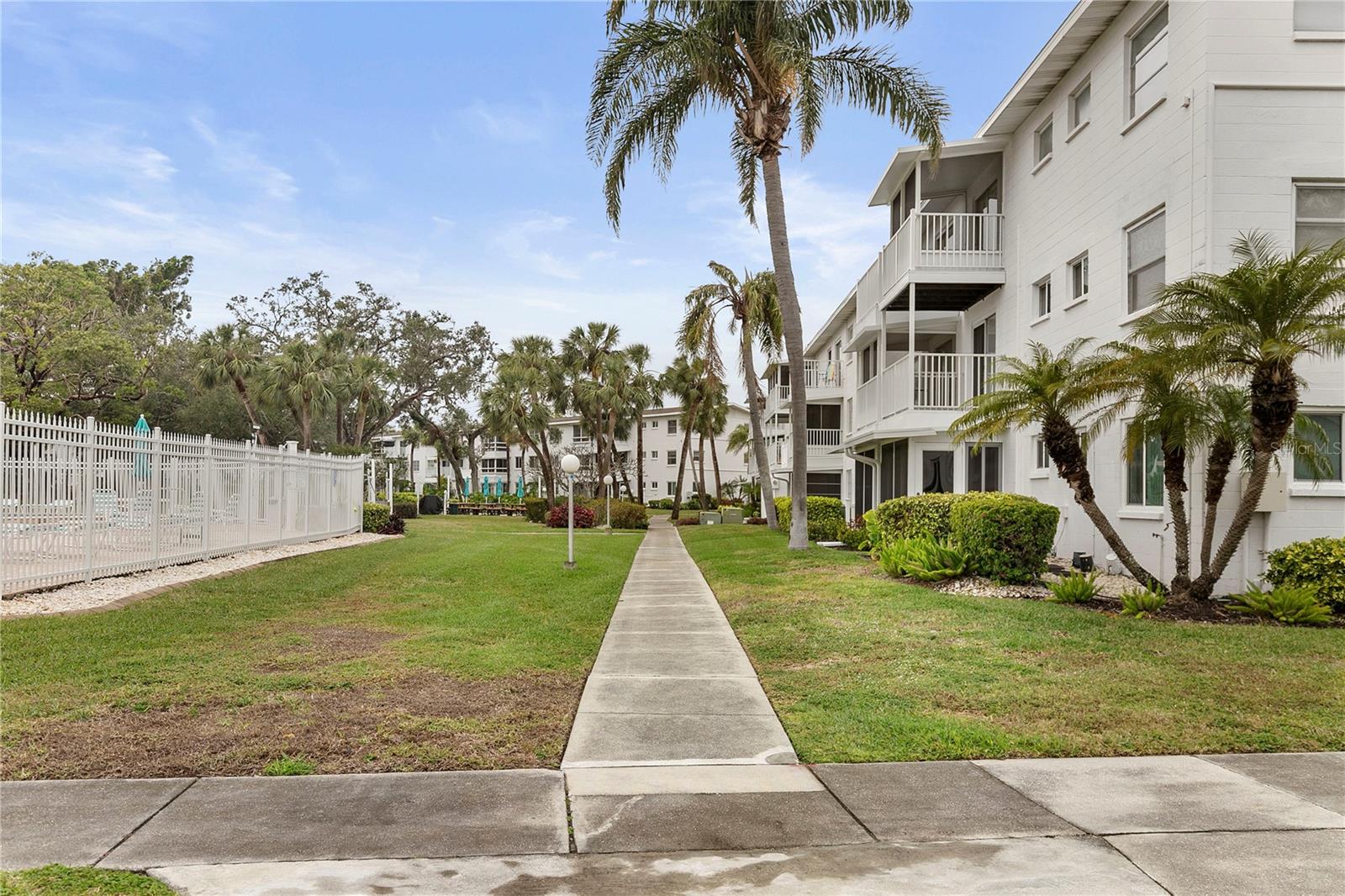 Image 40 of 43 For 5903 Canal Drive I24