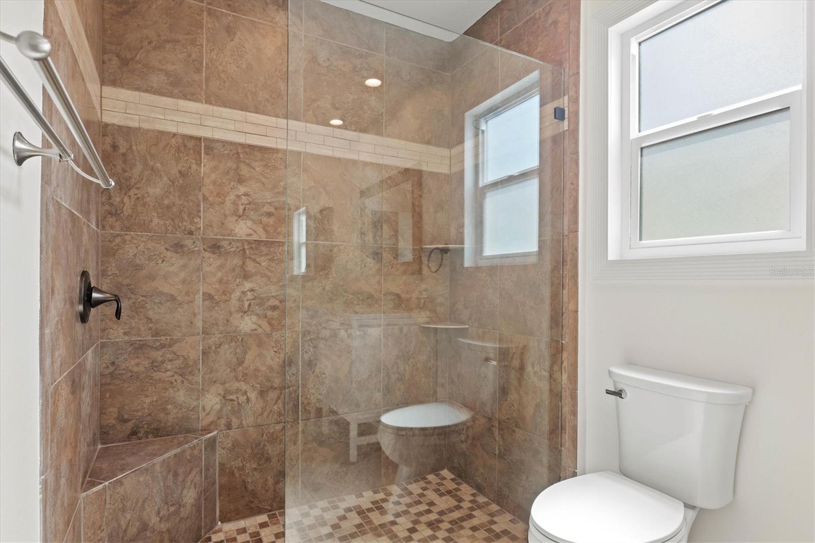 Image 16 of 30 For 939 Cronley Place