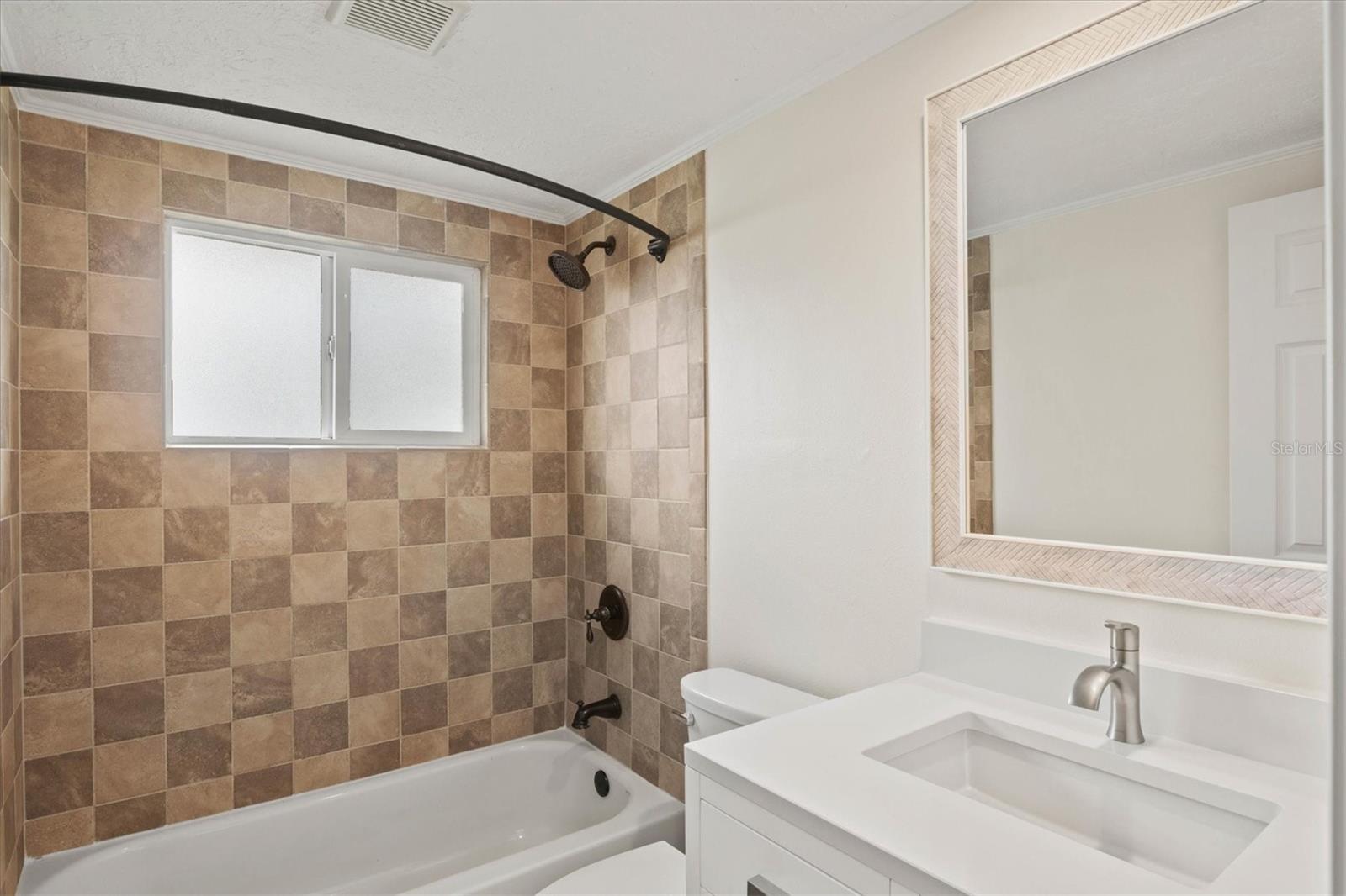 Image 23 of 30 For 939 Cronley Place