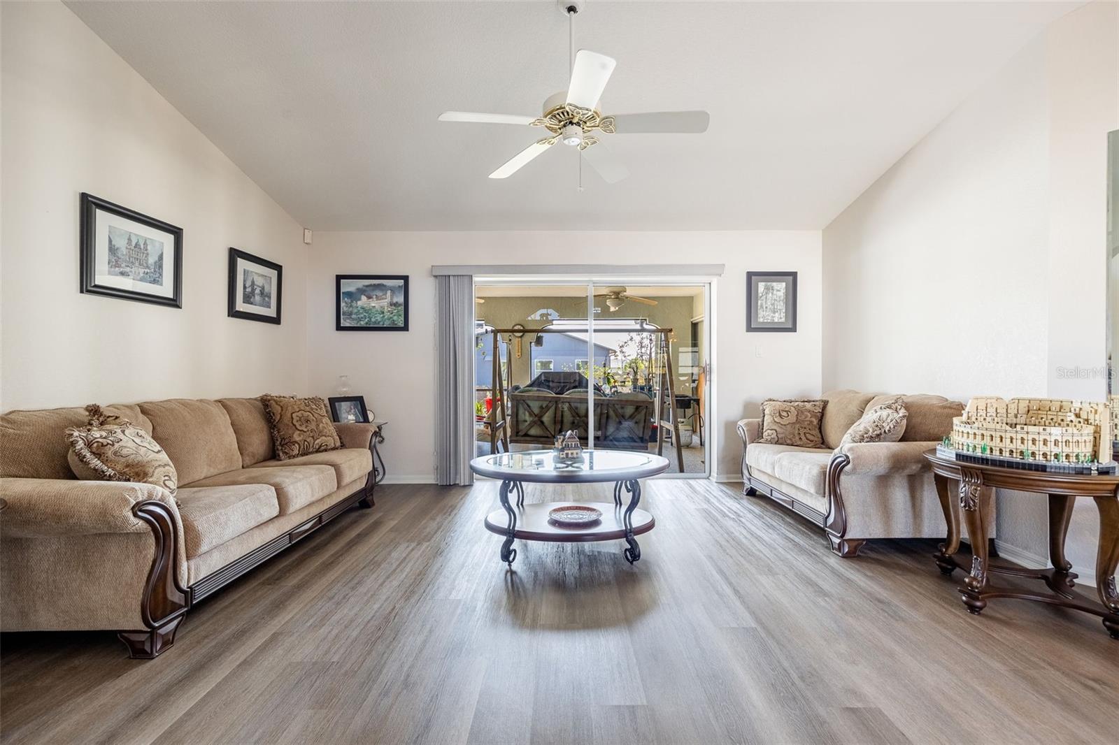 Image 13 of 46 For 949 Chevy Chase Street