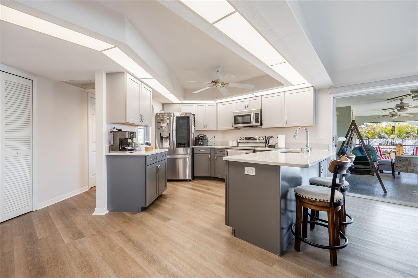 Image 17 of 46 For 949 Chevy Chase Street