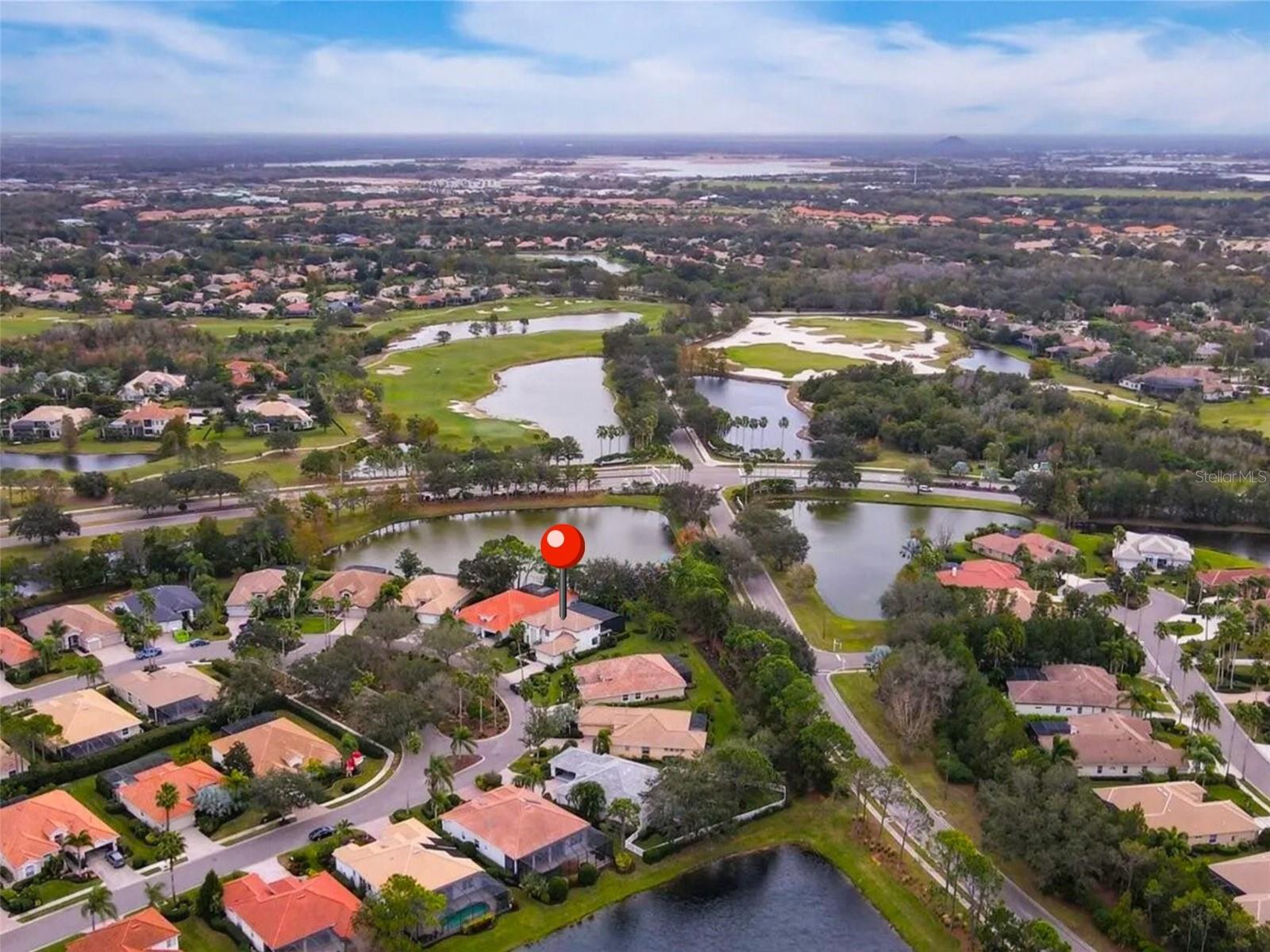 Listing photo id 3 for 7724 Us Open Loop