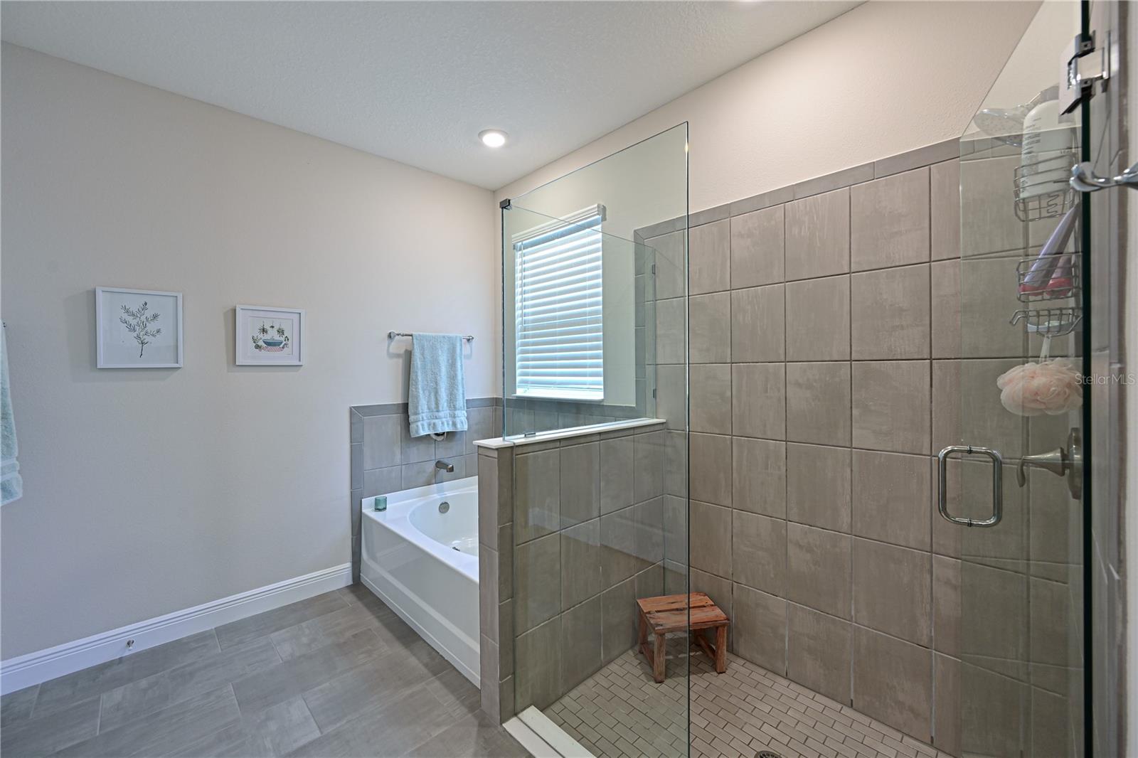 Image 14 of 48 For 17723 Gulf Ranch Place