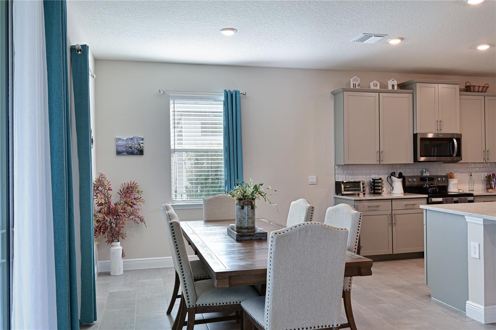Image 15 of 48 For 17723 Gulf Ranch Place