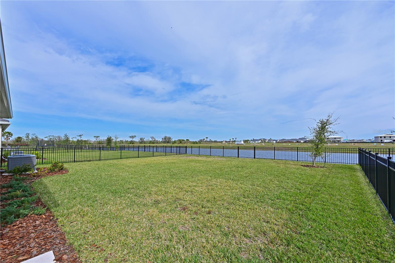 Image 23 of 48 For 17723 Gulf Ranch Place