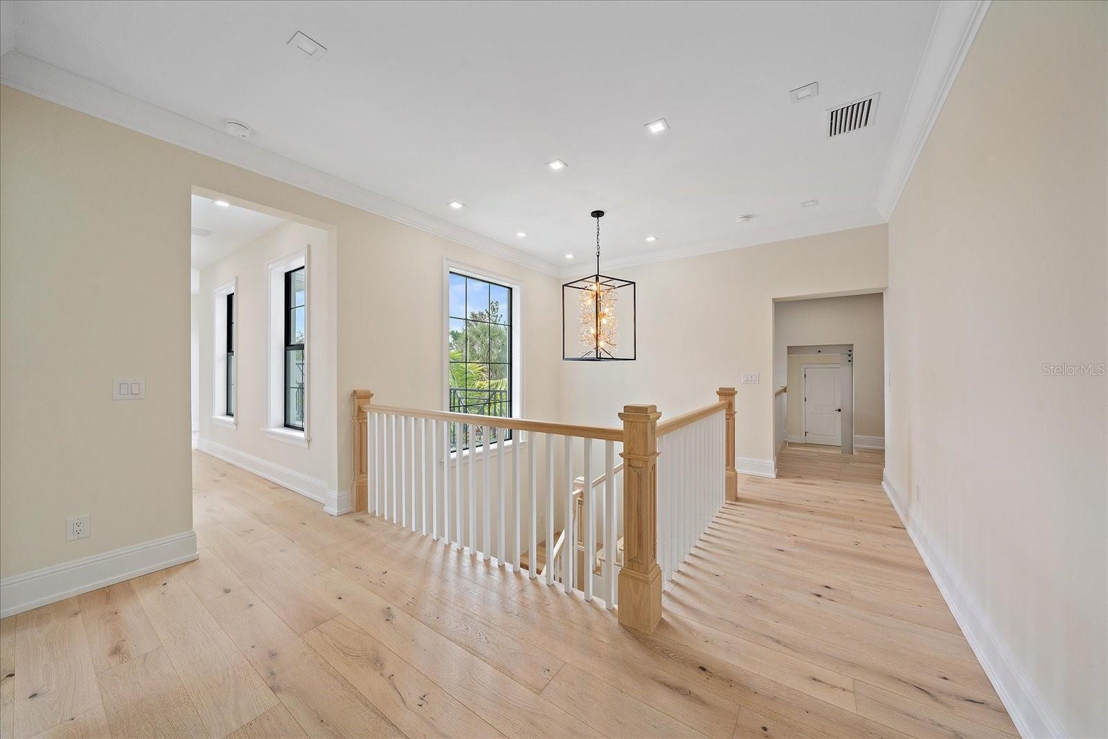 Listing photo id 42 for 656 Tropical Circle