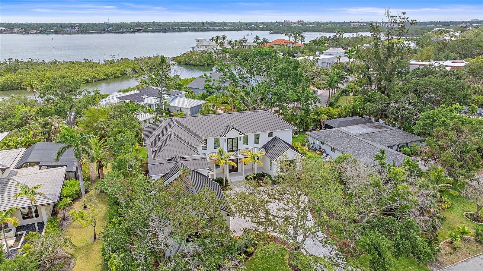 Listing photo id 66 for 656 Tropical Circle
