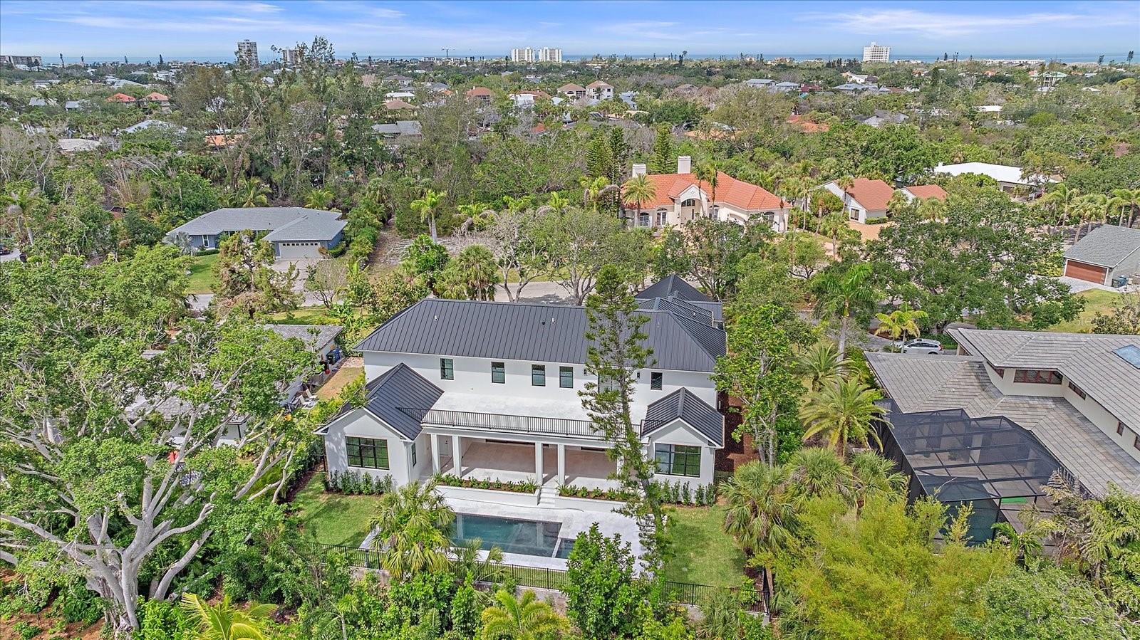 Listing photo id 68 for 656 Tropical Circle