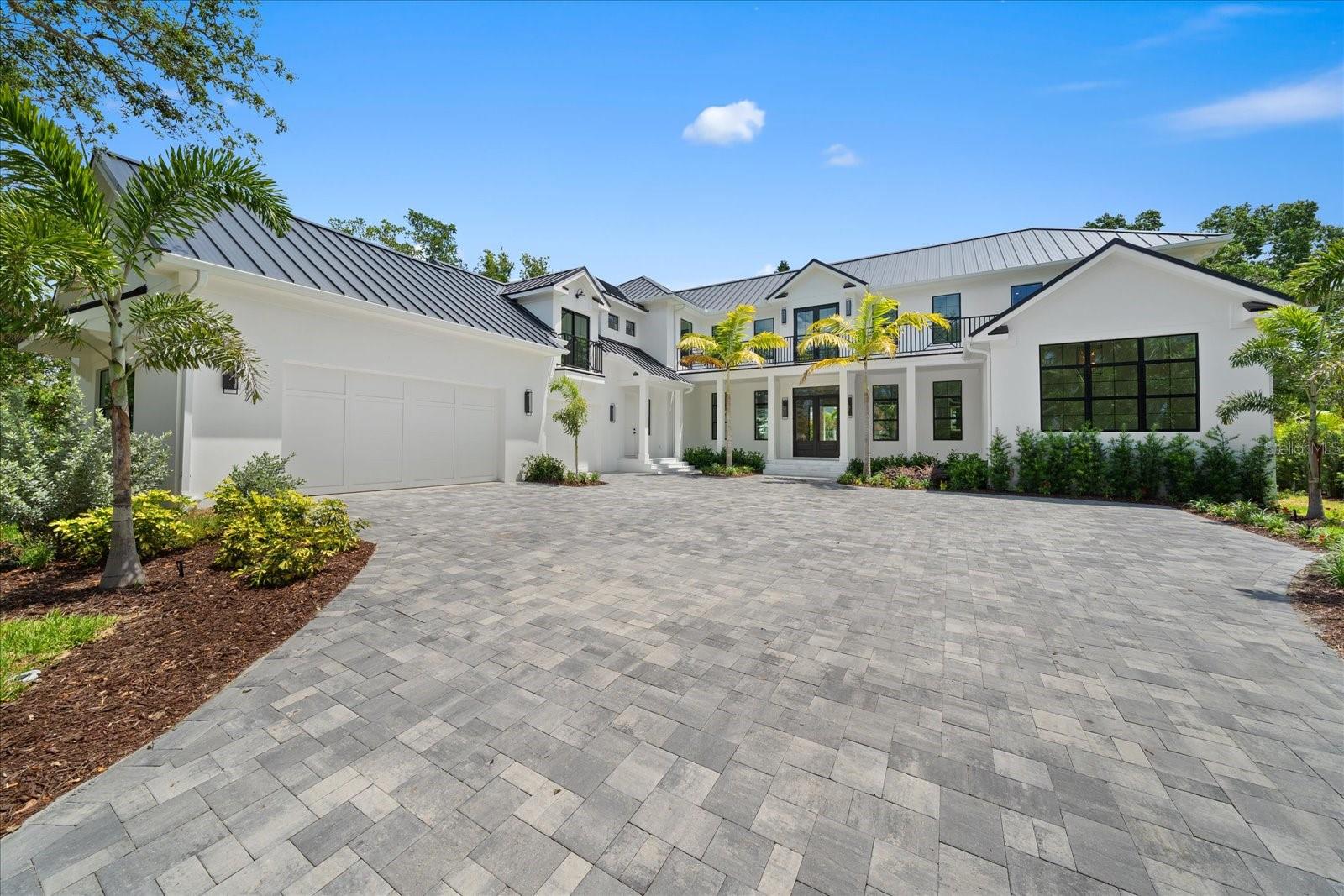 Listing photo id 71 for 656 Tropical Circle