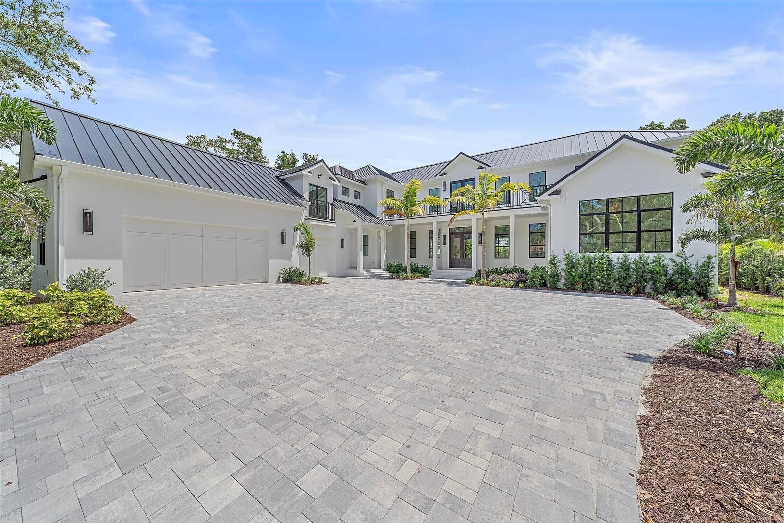 Listing photo id 72 for 656 Tropical Circle