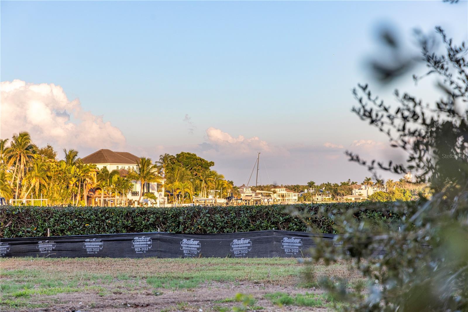 Image 21 of 32 For 3821 Flamingo Avenue