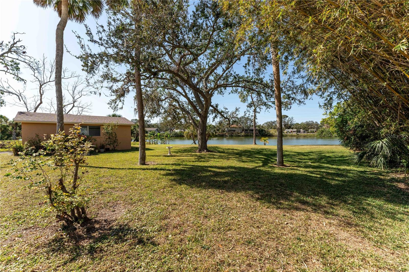 Listing photo id 9 for 5630 Saint Louis Avenue