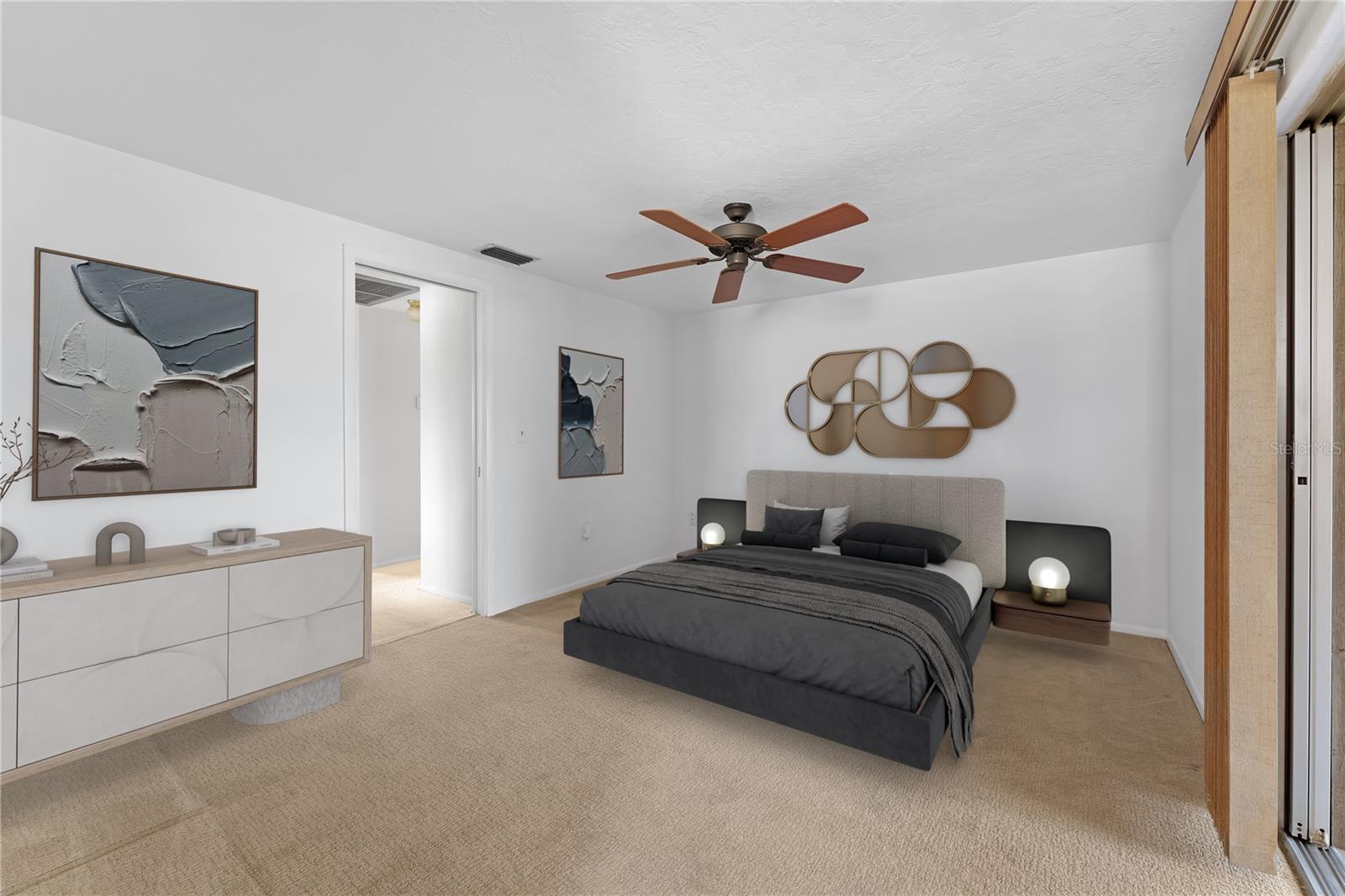 Listing photo id 13 for 5630 Saint Louis Avenue