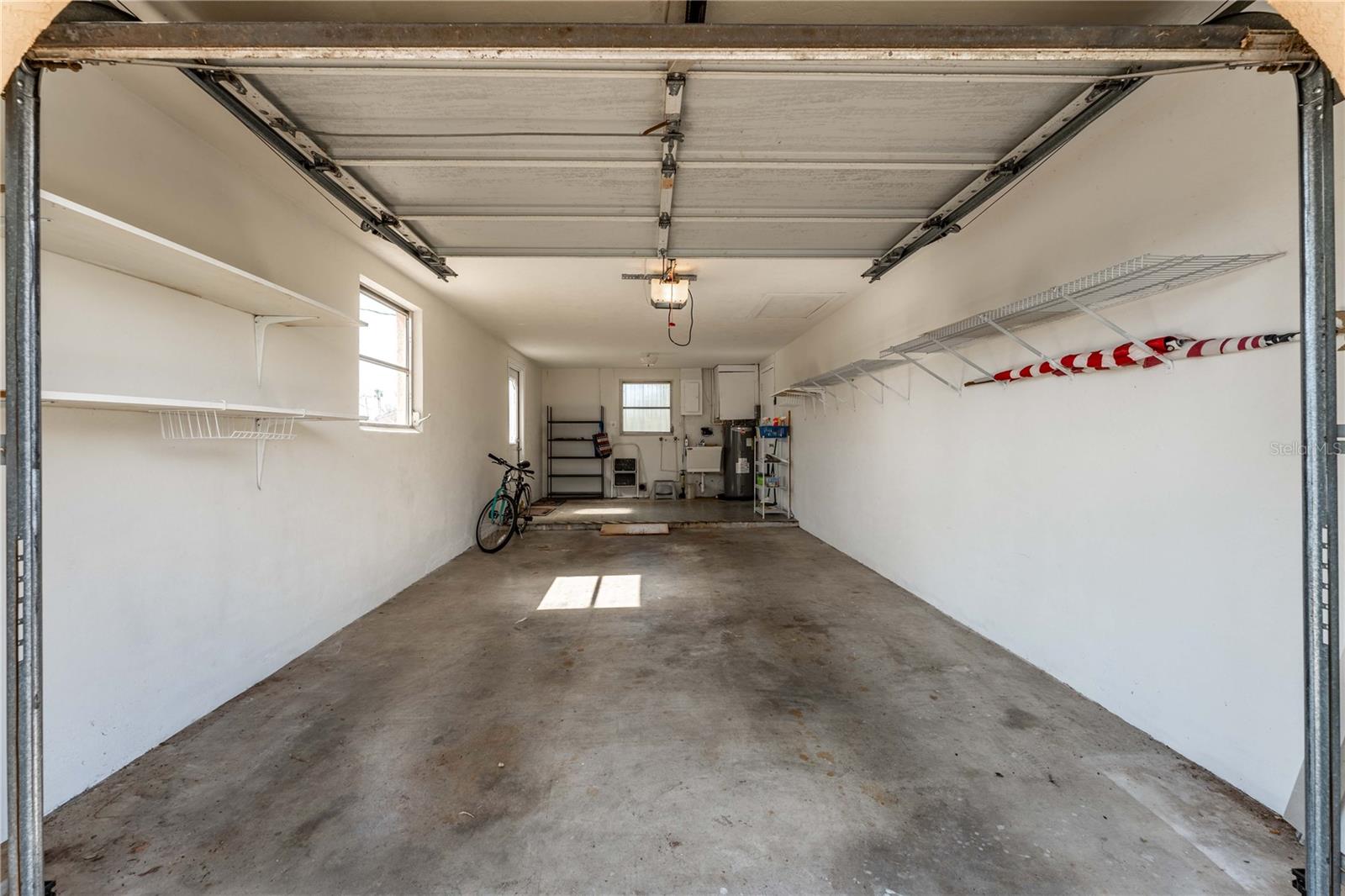 Listing photo id 51 for 5630 Saint Louis Avenue
