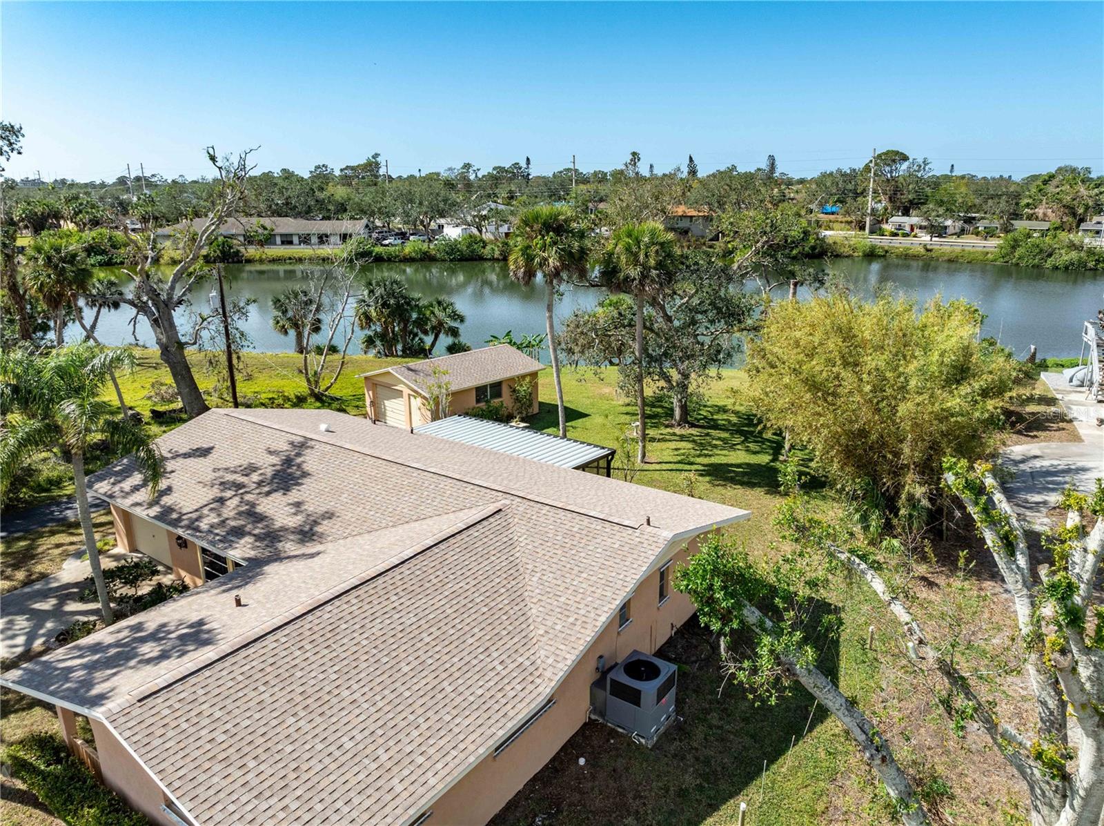 Listing photo id 6 for 5630 Saint Louis Avenue