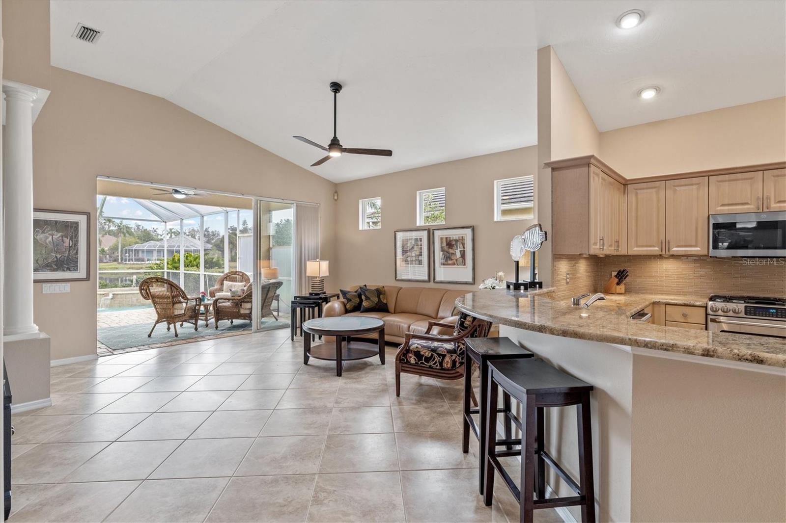 Image 16 of 76 For 7327 Kensington Court