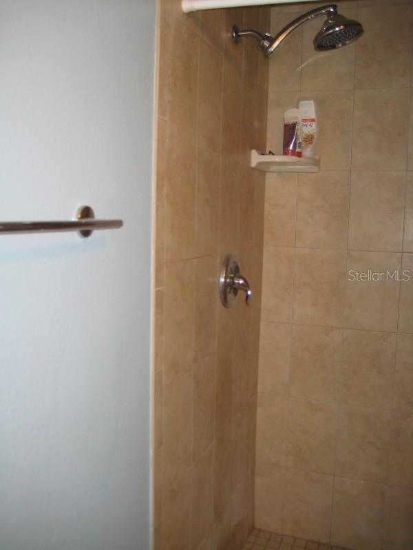 Image 10 of 24 For 1053 Executive Center Drive
