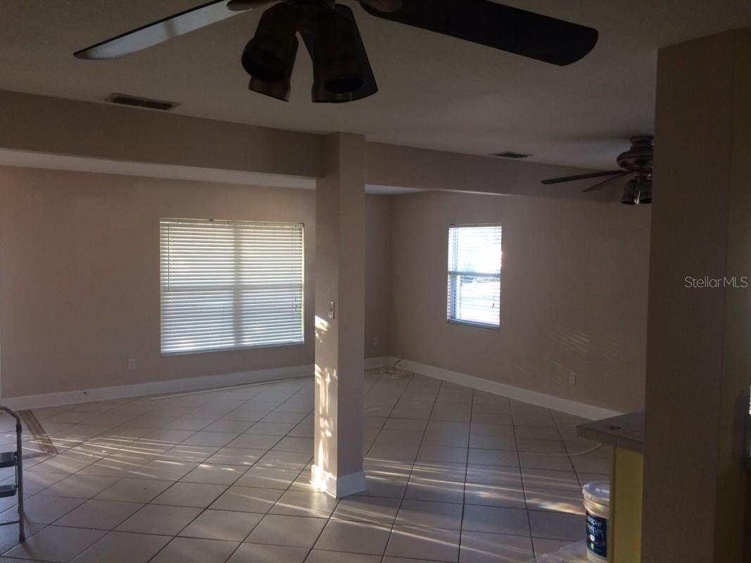 Image 4 of 24 For 1053 Executive Center Drive