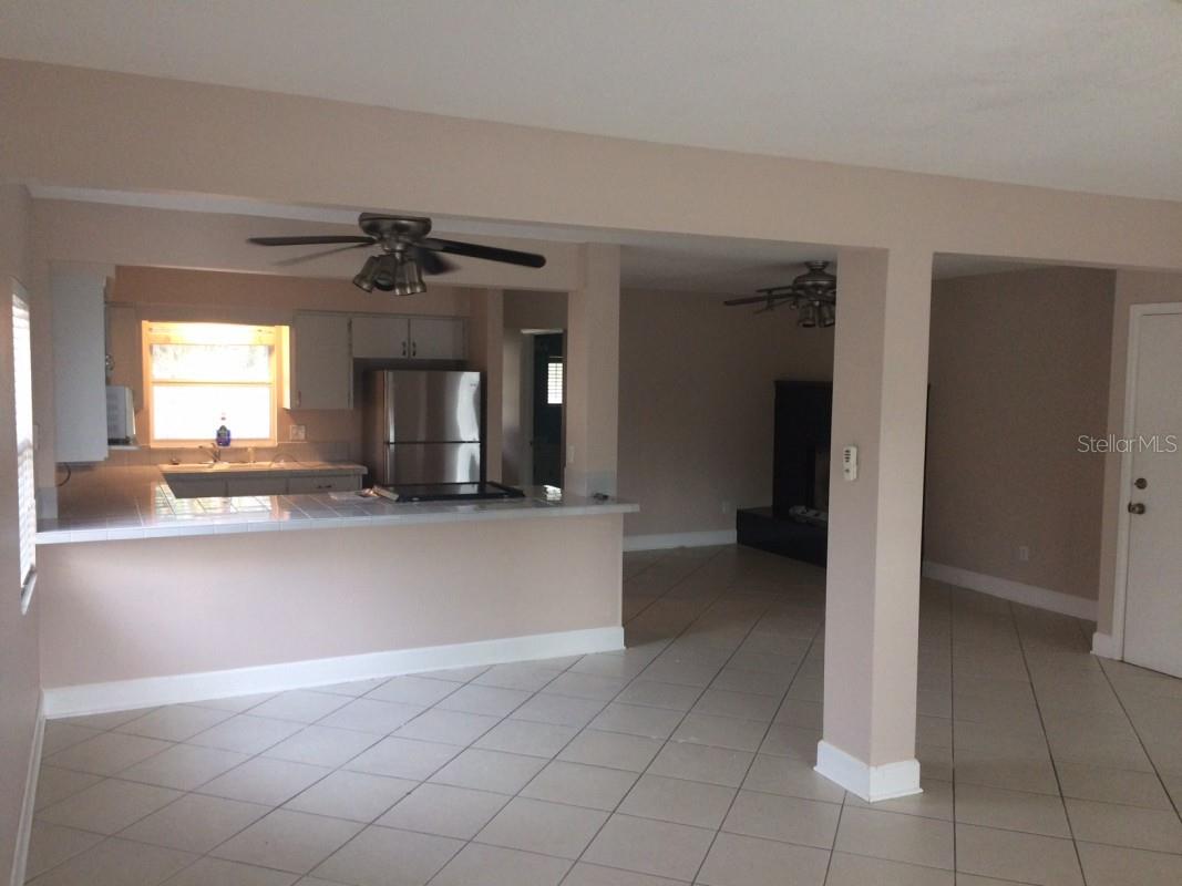 Image 6 of 24 For 1053 Executive Center Drive