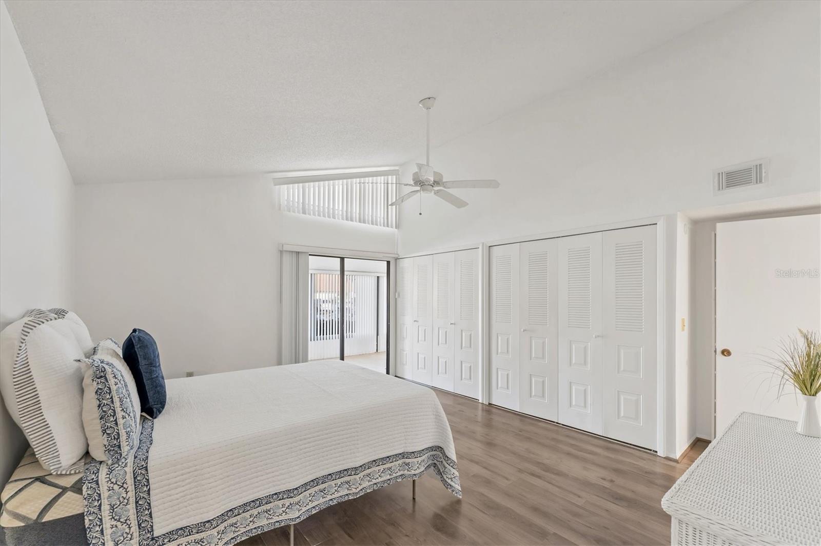 Image 17 of 38 For 5400 34th Street W A17