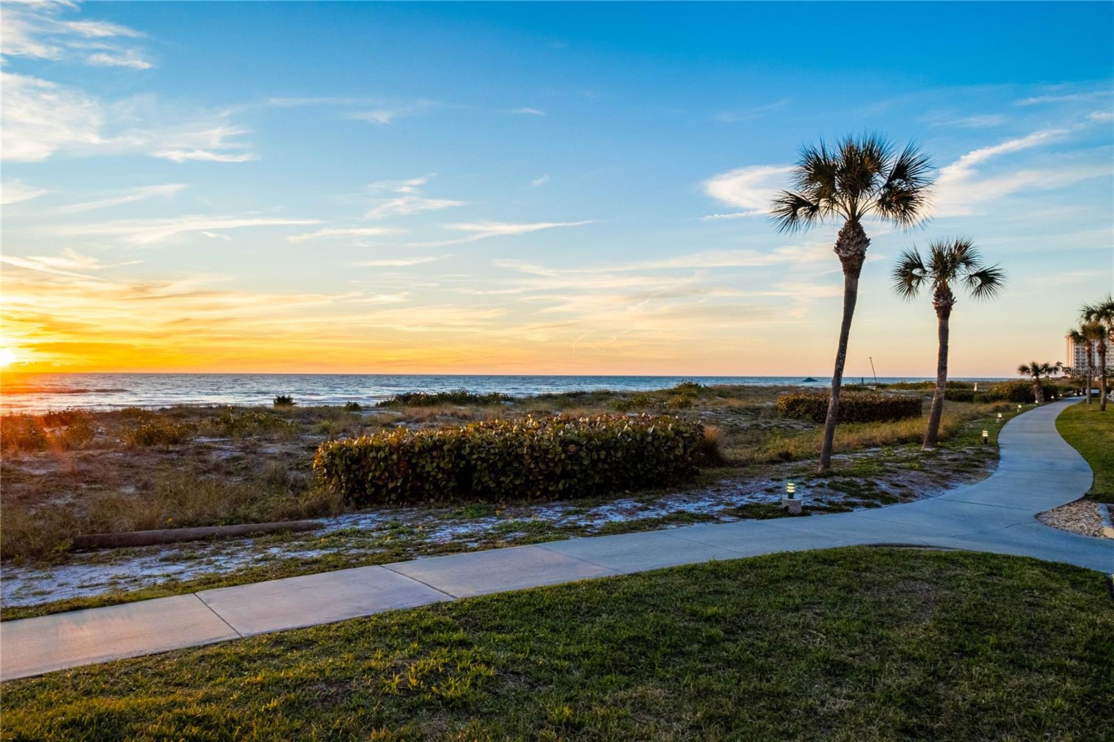 Image 64 of 67 For 2089 Gulf Of Mexico Drive G1-205