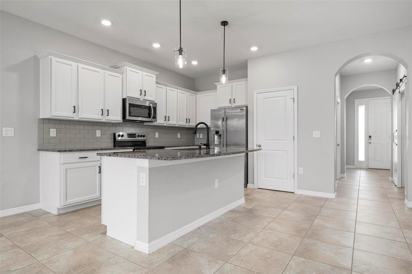 Image 13 of 29 For 8737 Daydream Street