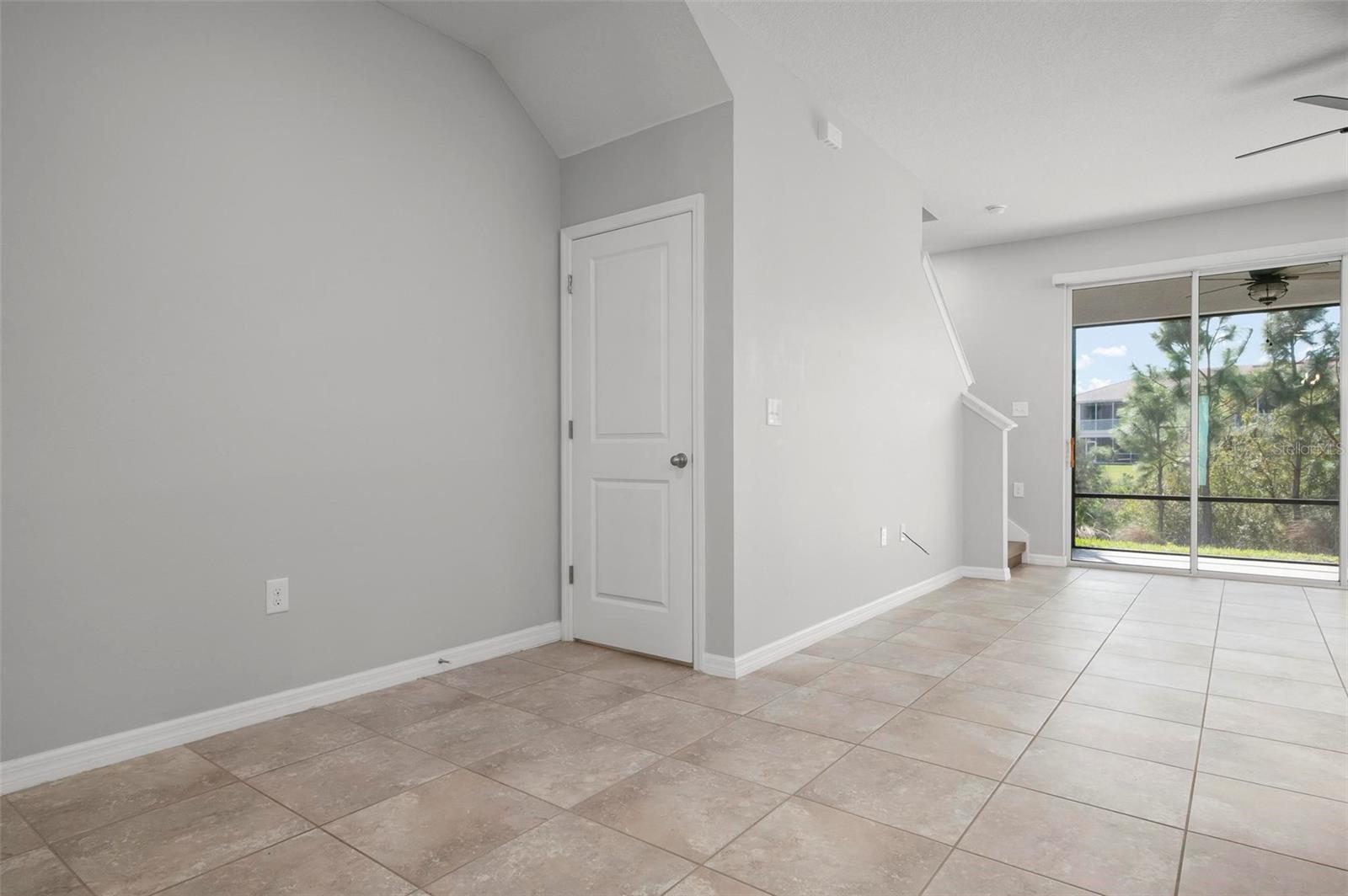 Image 16 of 29 For 8737 Daydream Street
