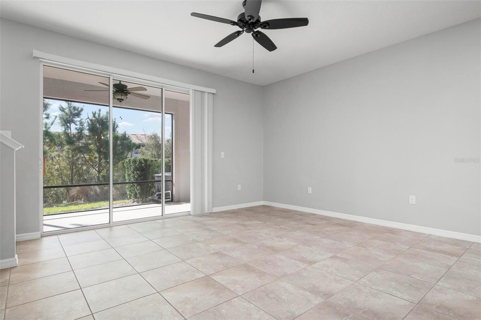 Image 18 of 29 For 8737 Daydream Street