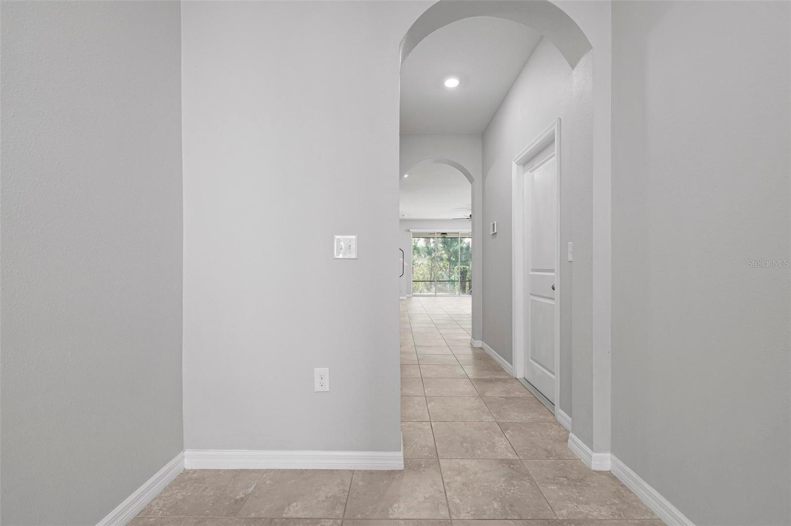 Image 6 of 29 For 8737 Daydream Street