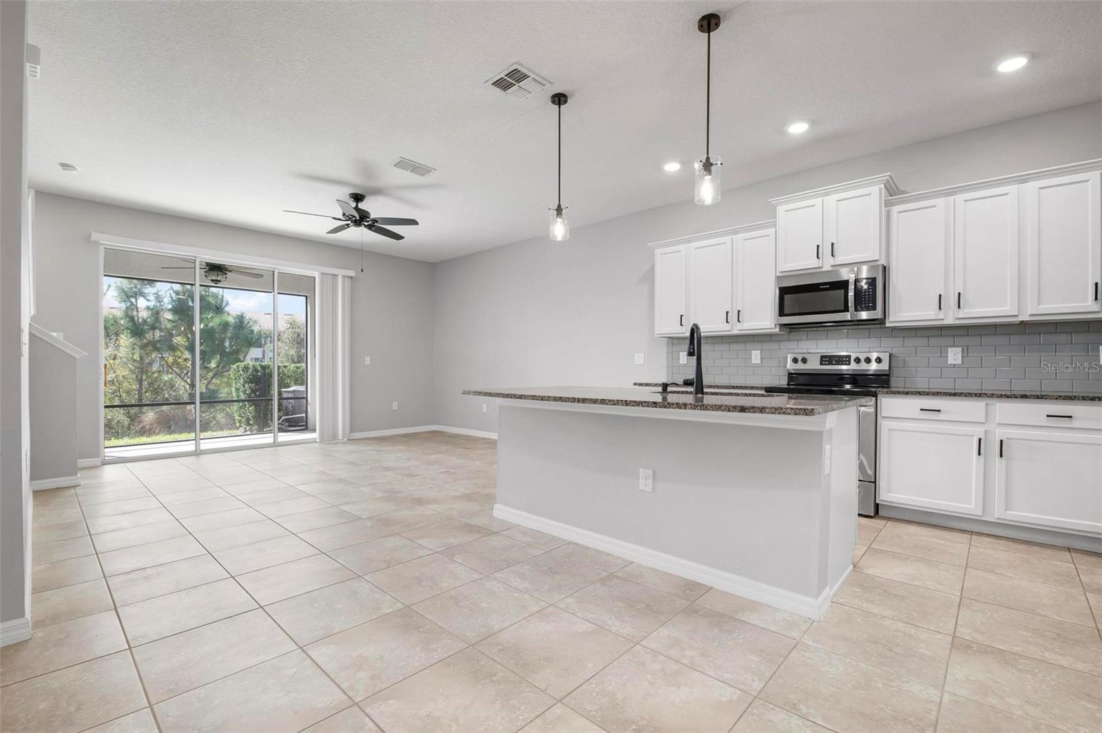 Image 8 of 29 For 8737 Daydream Street