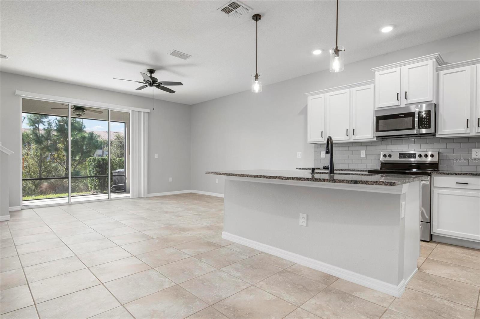 Image 9 of 29 For 8737 Daydream Street