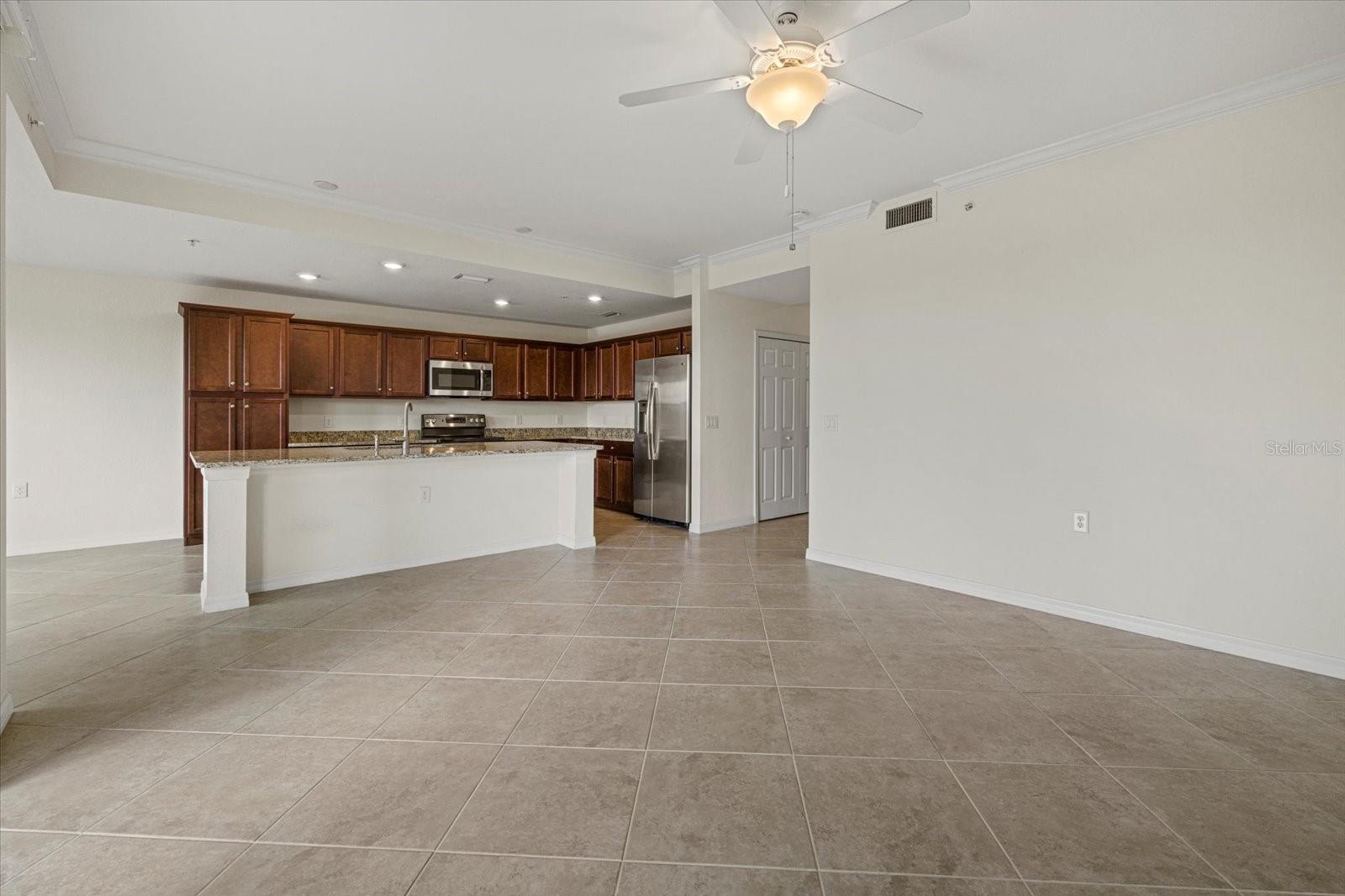 Image 14 of 44 For 16904 Vardon Terrace 102
