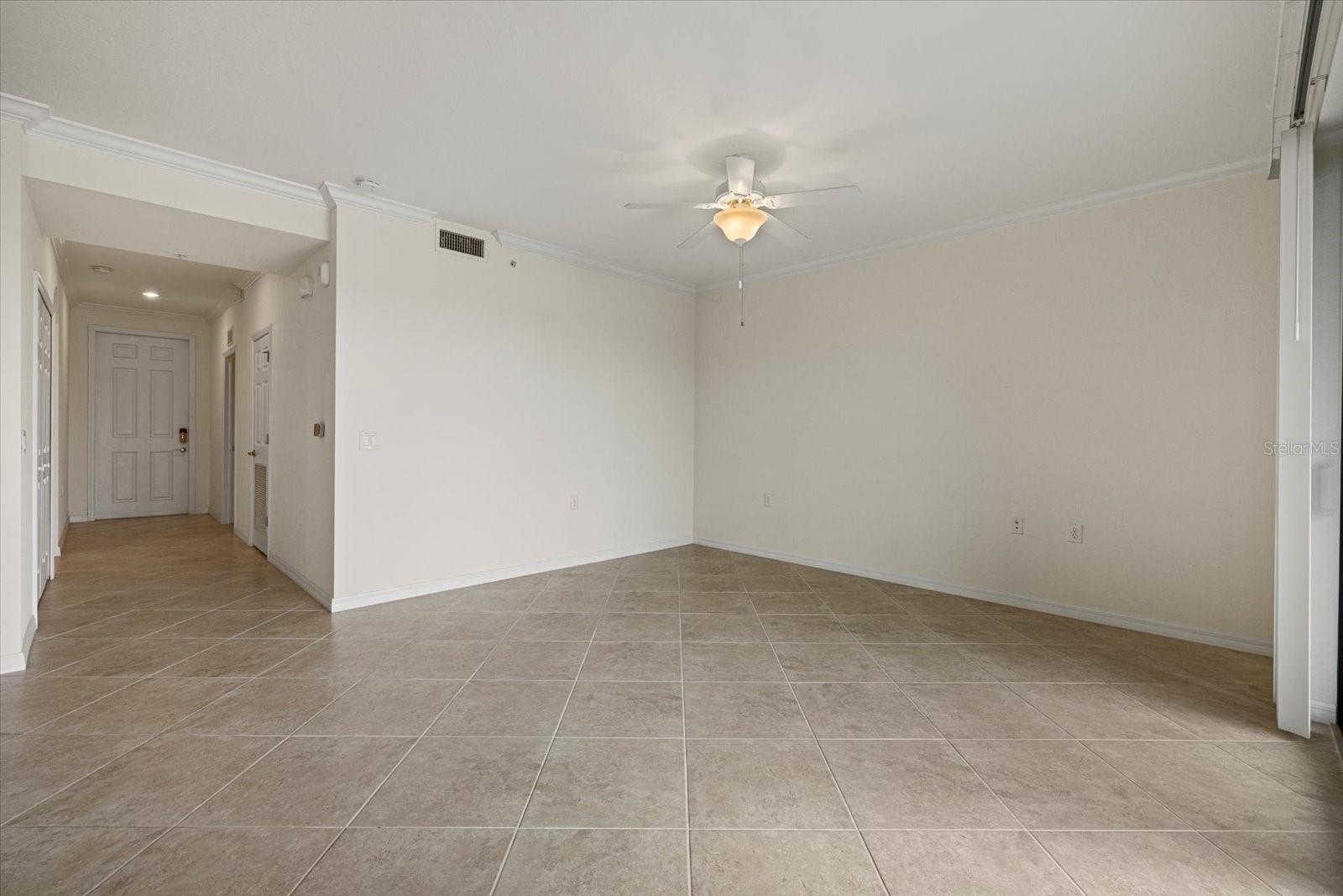 Image 15 of 44 For 16904 Vardon Terrace 102