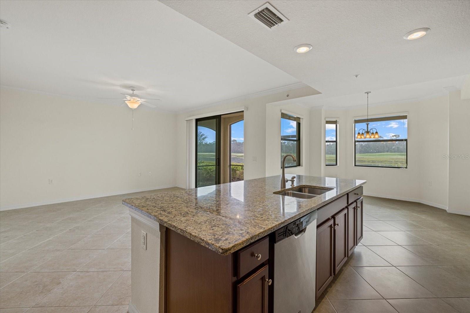 Image 6 of 44 For 16904 Vardon Terrace 102